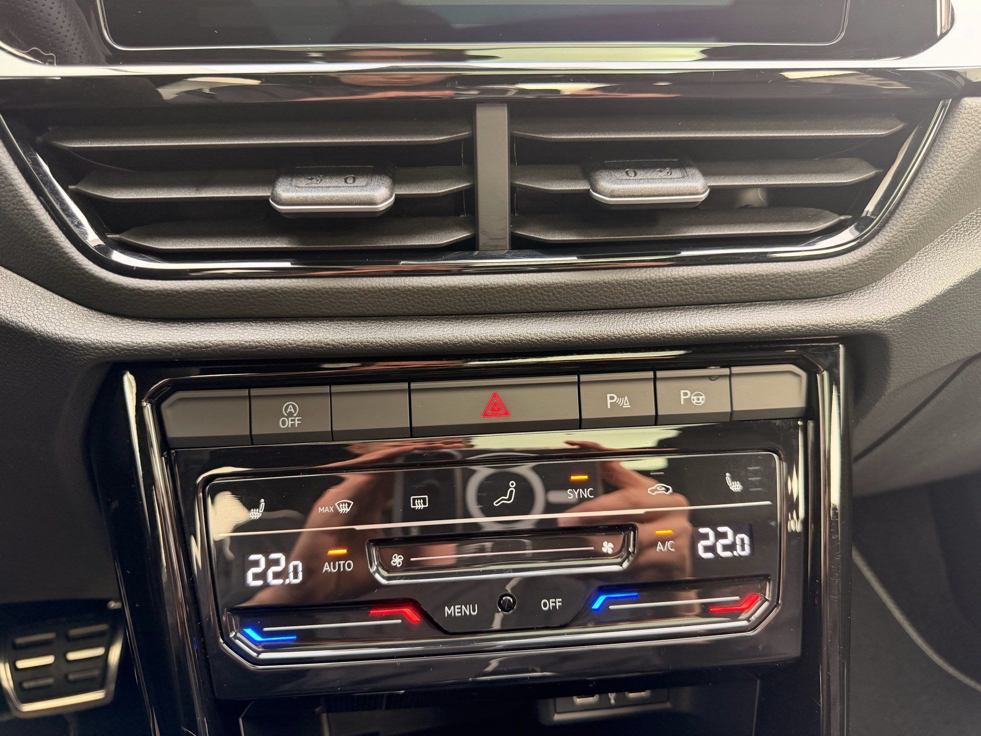 VW T-Roc R-LINE 4 MOTION *** TOP AUSSTATTUNG ***-image-22