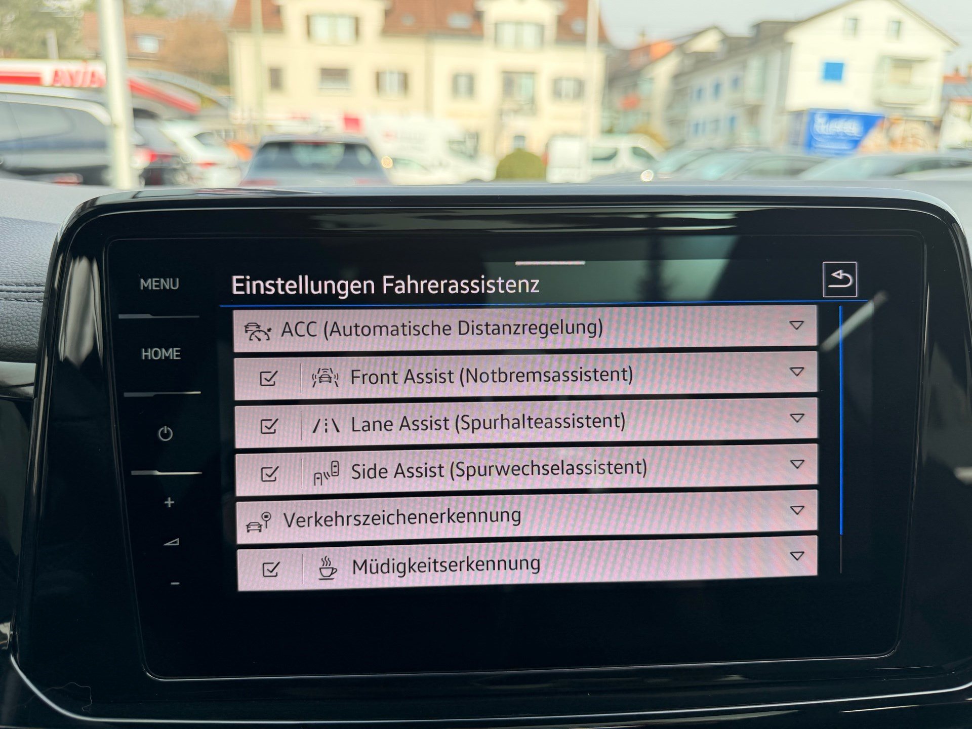 VW T-Roc R-LINE 4 MOTION *** TOP AUSSTATTUNG ***-image-17