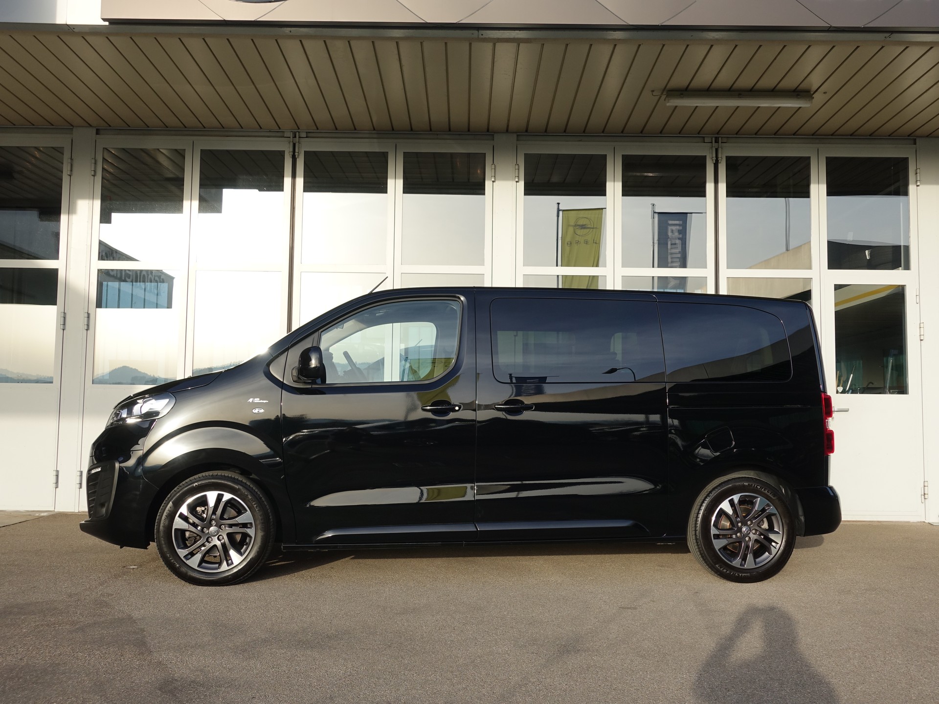 OPEL Zafira Life Bus.Editi.M 177PS Automat inkl. Winterräder-image-20