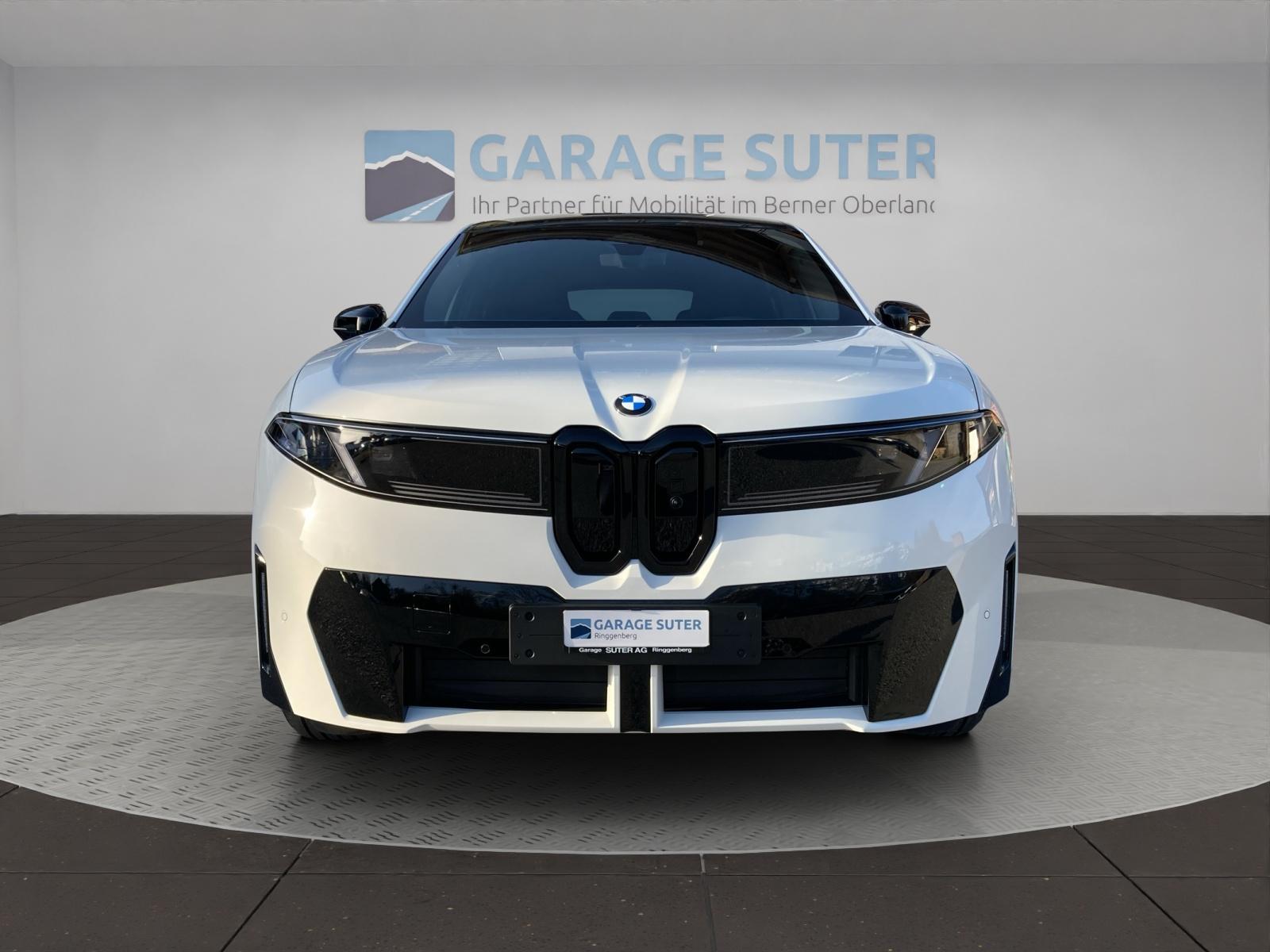 BMW iX3 50 xDrive-image-7