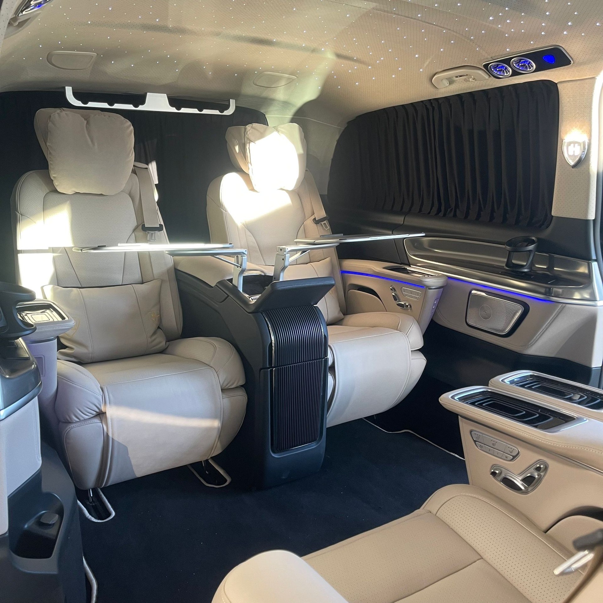 MERCEDES-BENZ V 300 d Extra-Lang 4matic Exclusive FALCON ZERNEZ V.I.P-image-40
