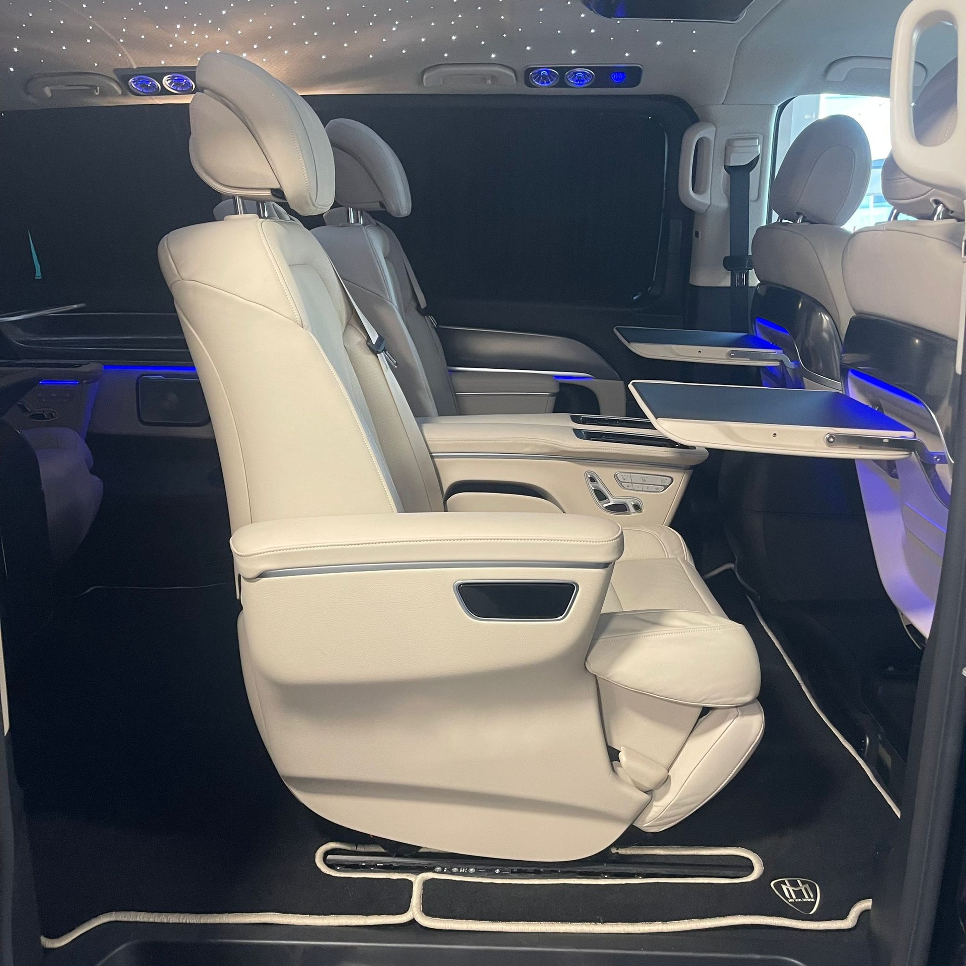 MERCEDES-BENZ V 300 d Extra-Lang 4matic Exclusive FALCON ZERNEZ V.I.P-image-3
