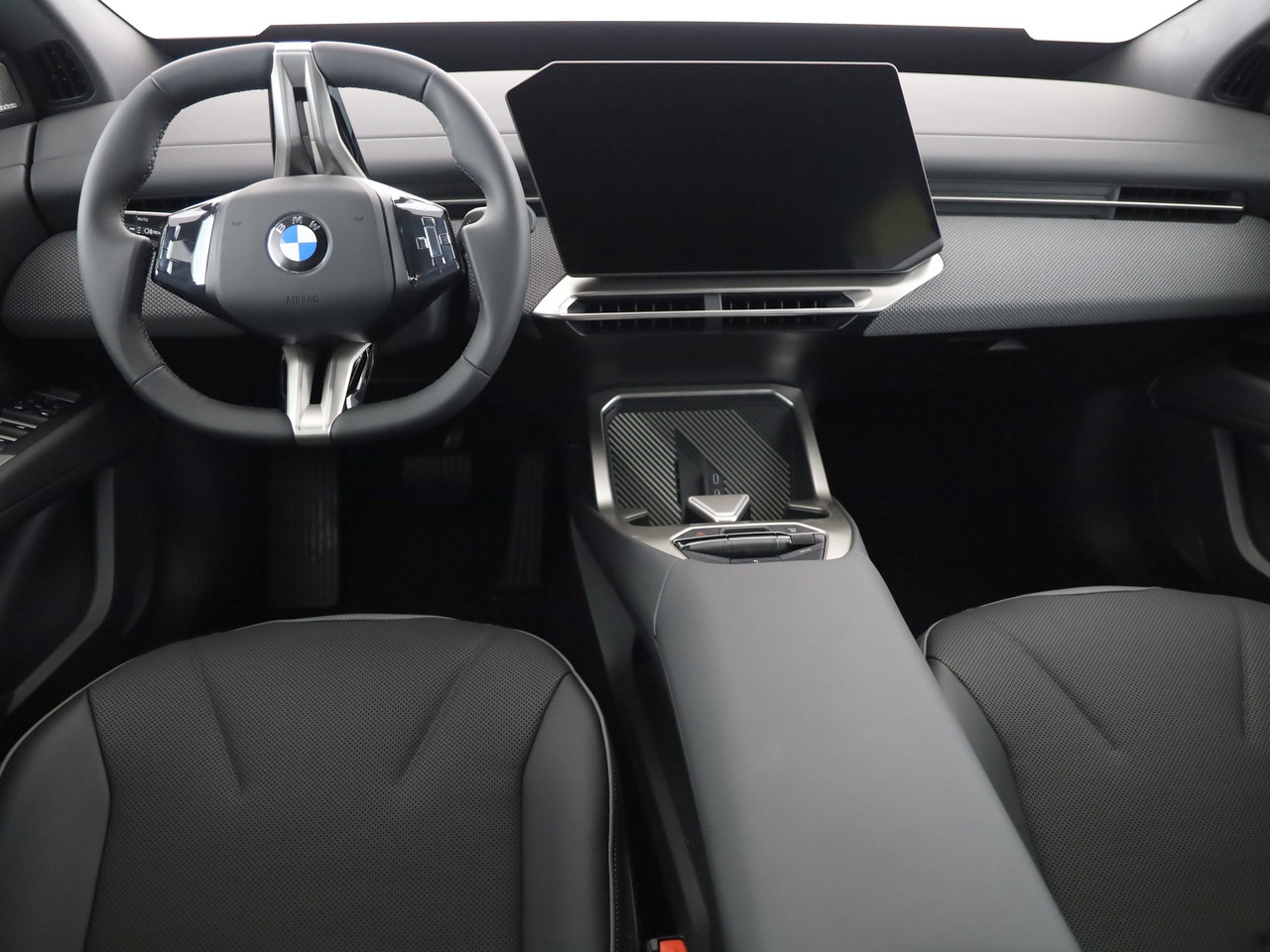 BMW iX3 50 xDrive-image-6