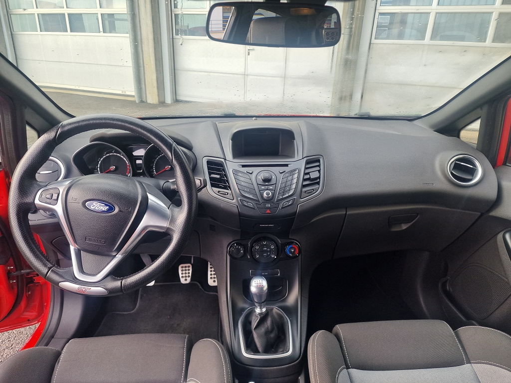 FORD Fiesta 1.6 EcoB ST-image-7