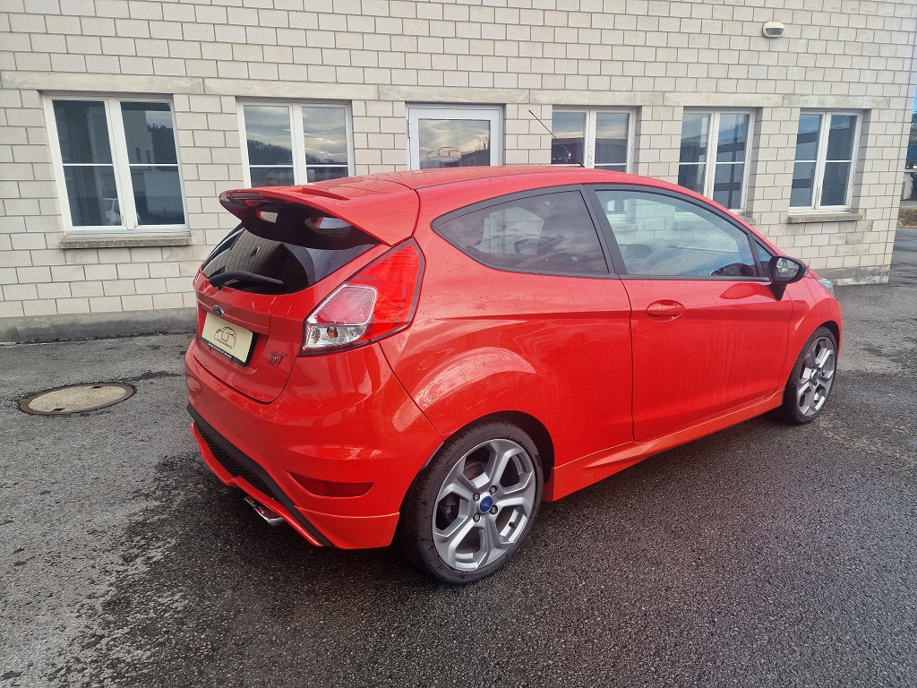 FORD Fiesta 1.6 EcoB ST-image-3