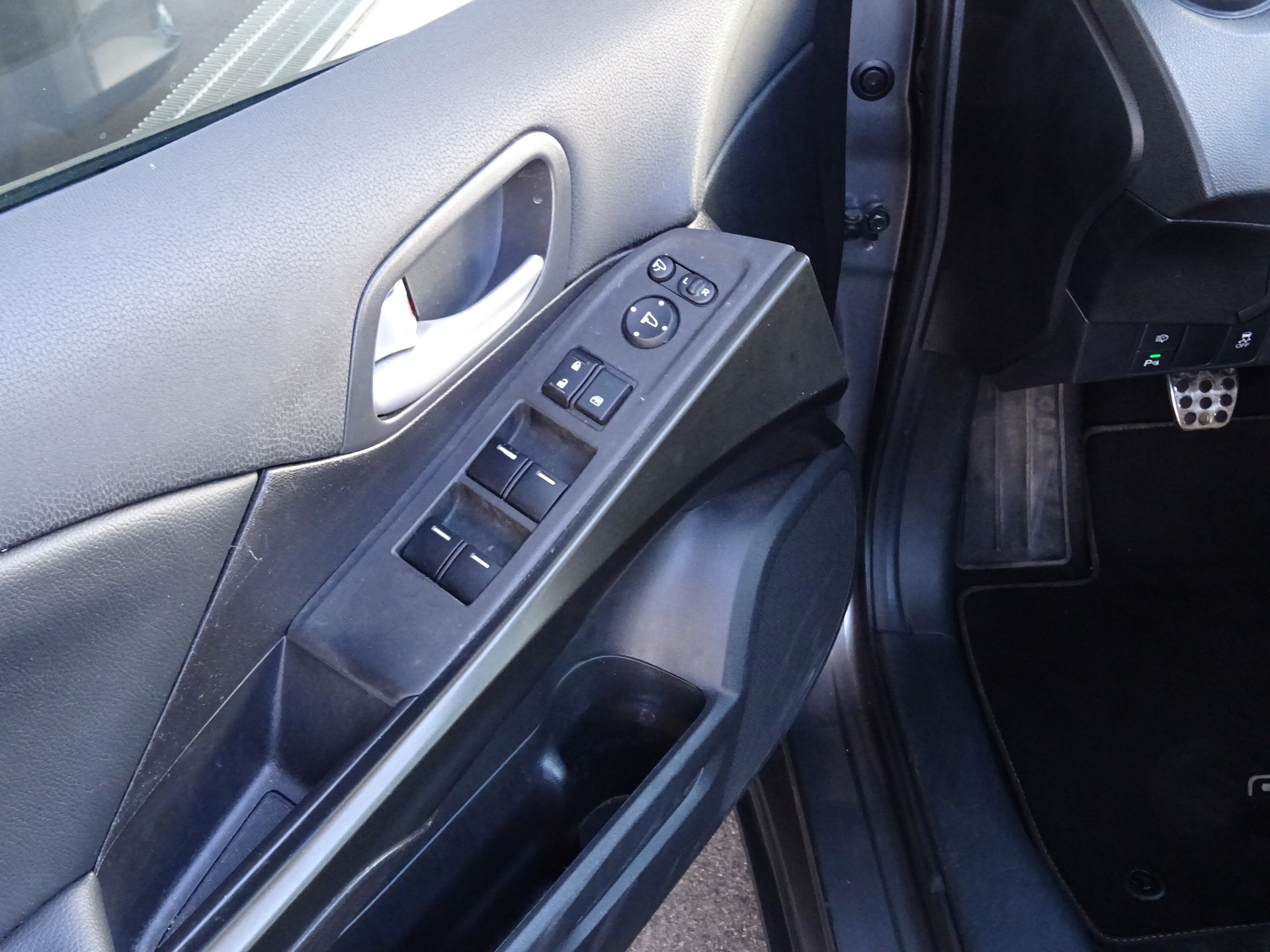 HONDA Civic 2.2i-DTEC Executive-image-9