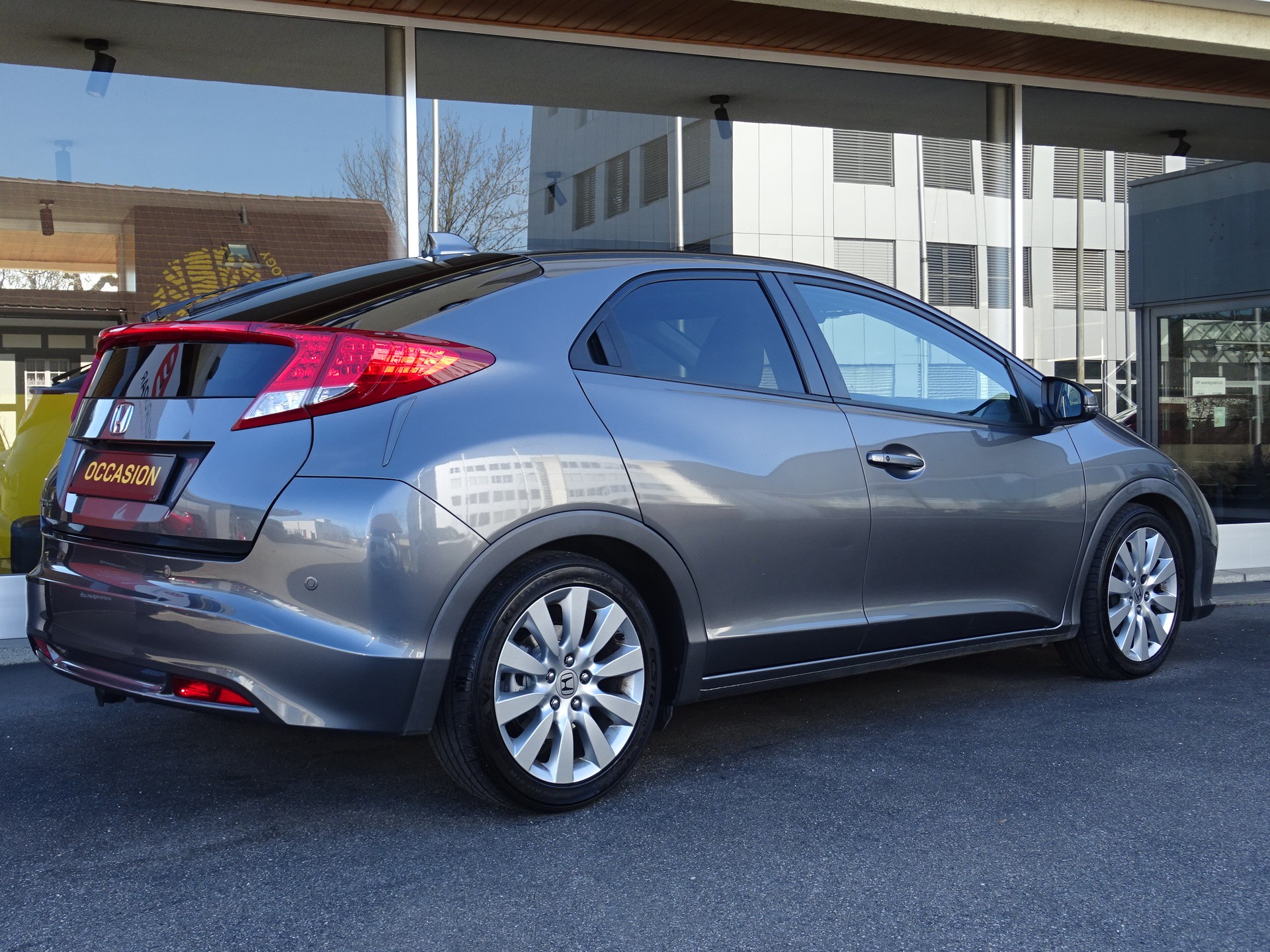 HONDA Civic 2.2i-DTEC Executive-image-3