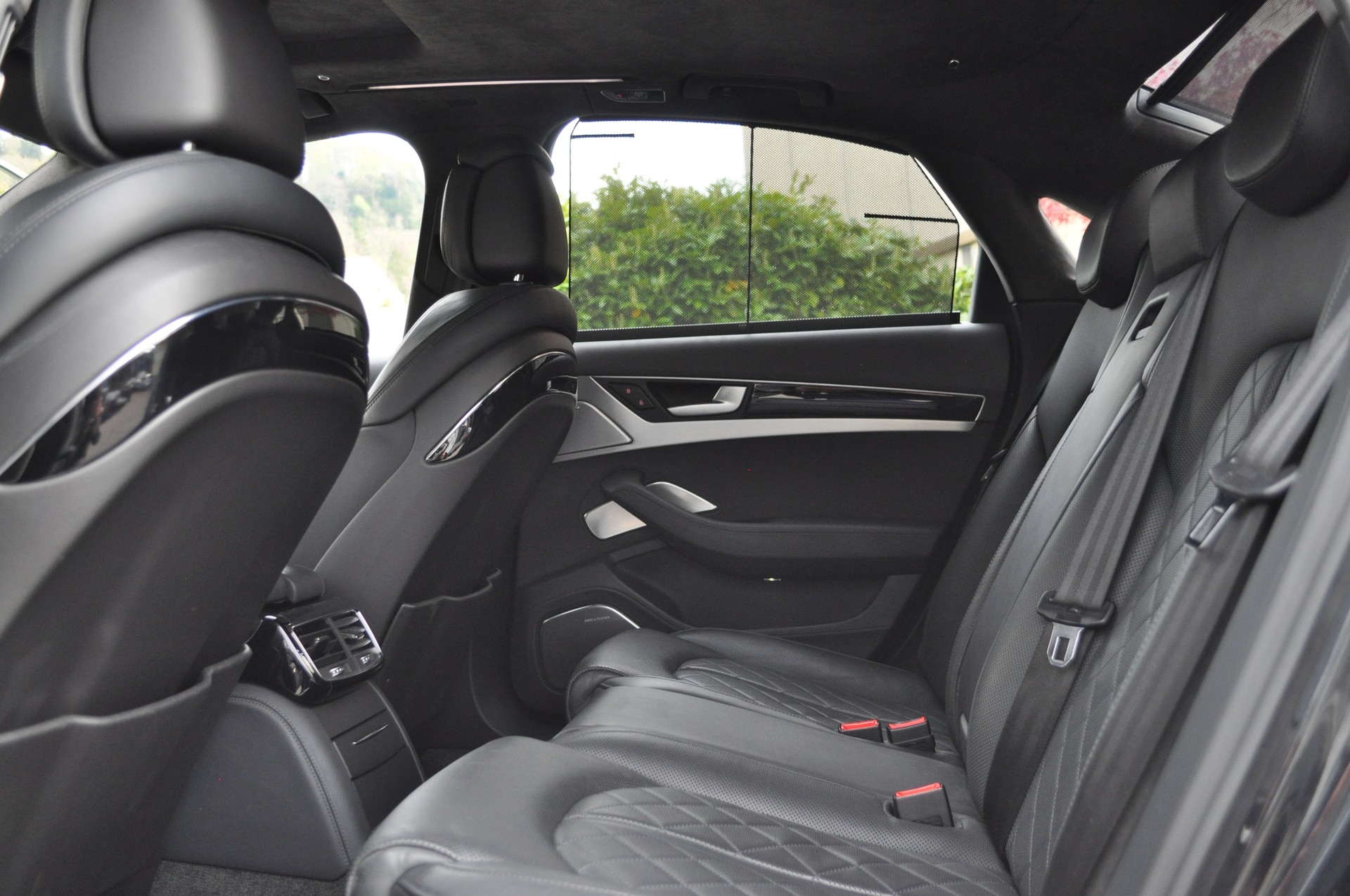 AUDI S8 4.0 TFSI V8 quattro tiptronic-image-10