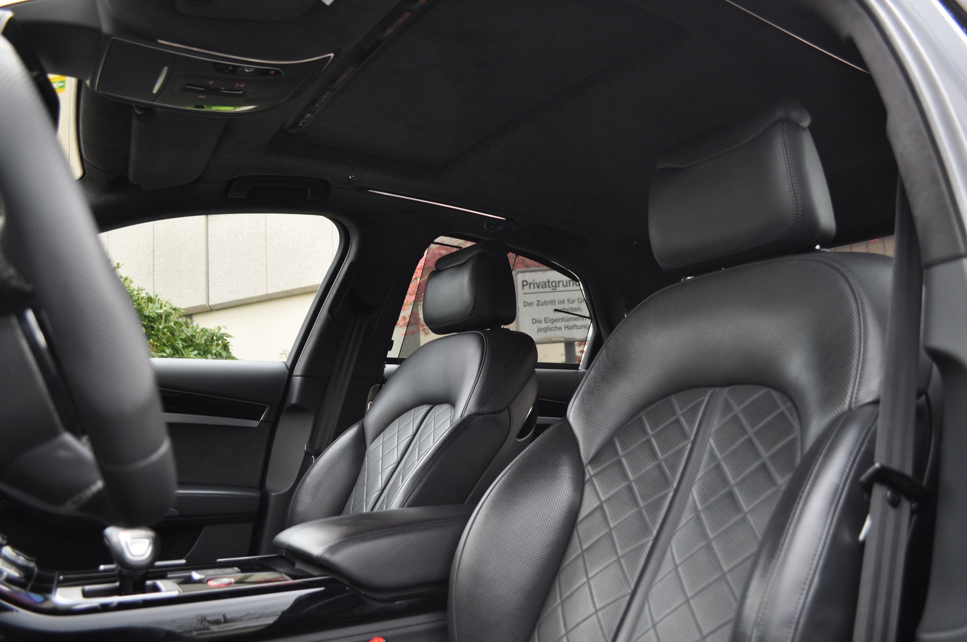 AUDI S8 4.0 TFSI V8 quattro tiptronic-image-7