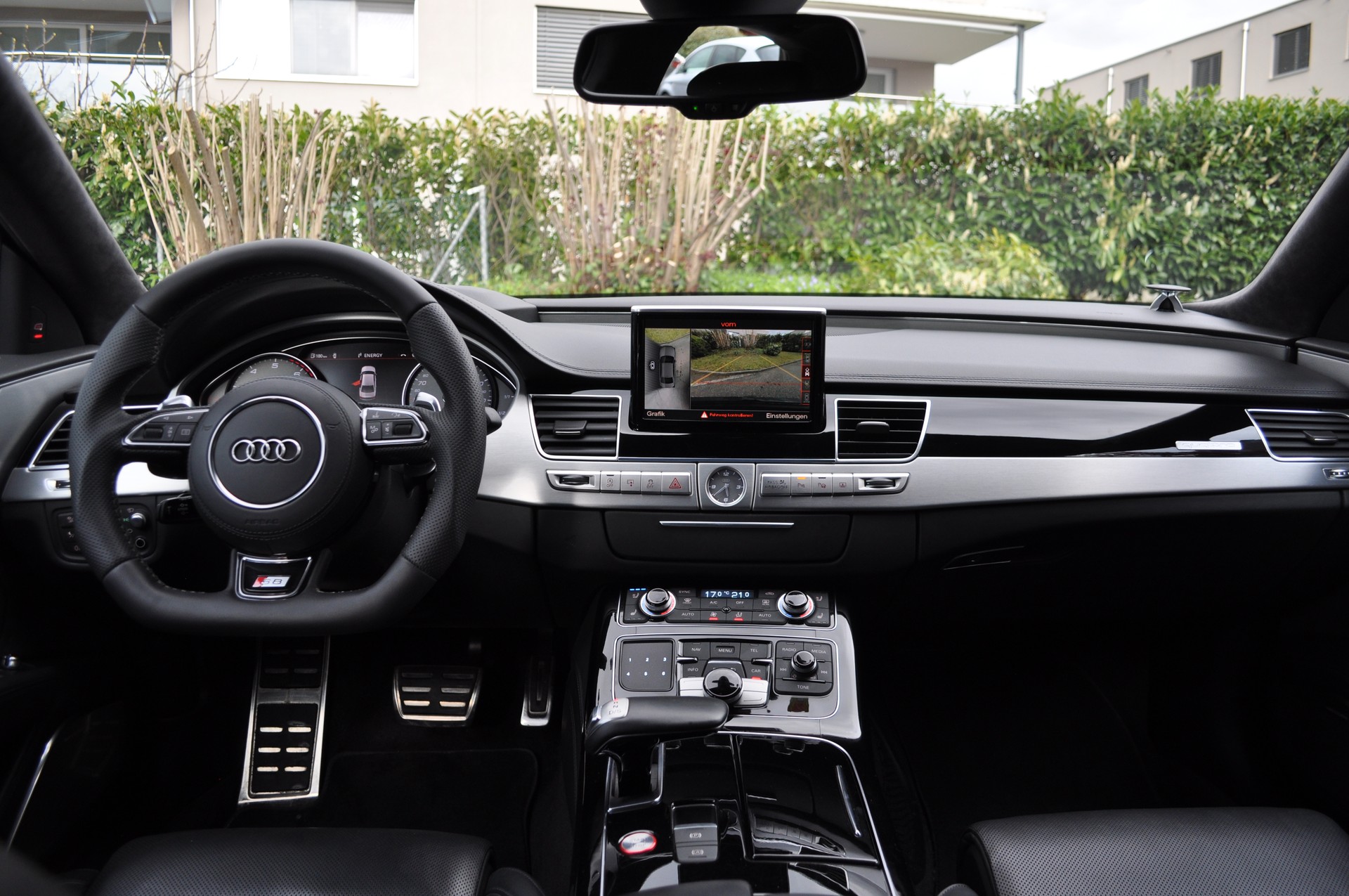 AUDI S8 4.0 TFSI V8 quattro tiptronic-image-8