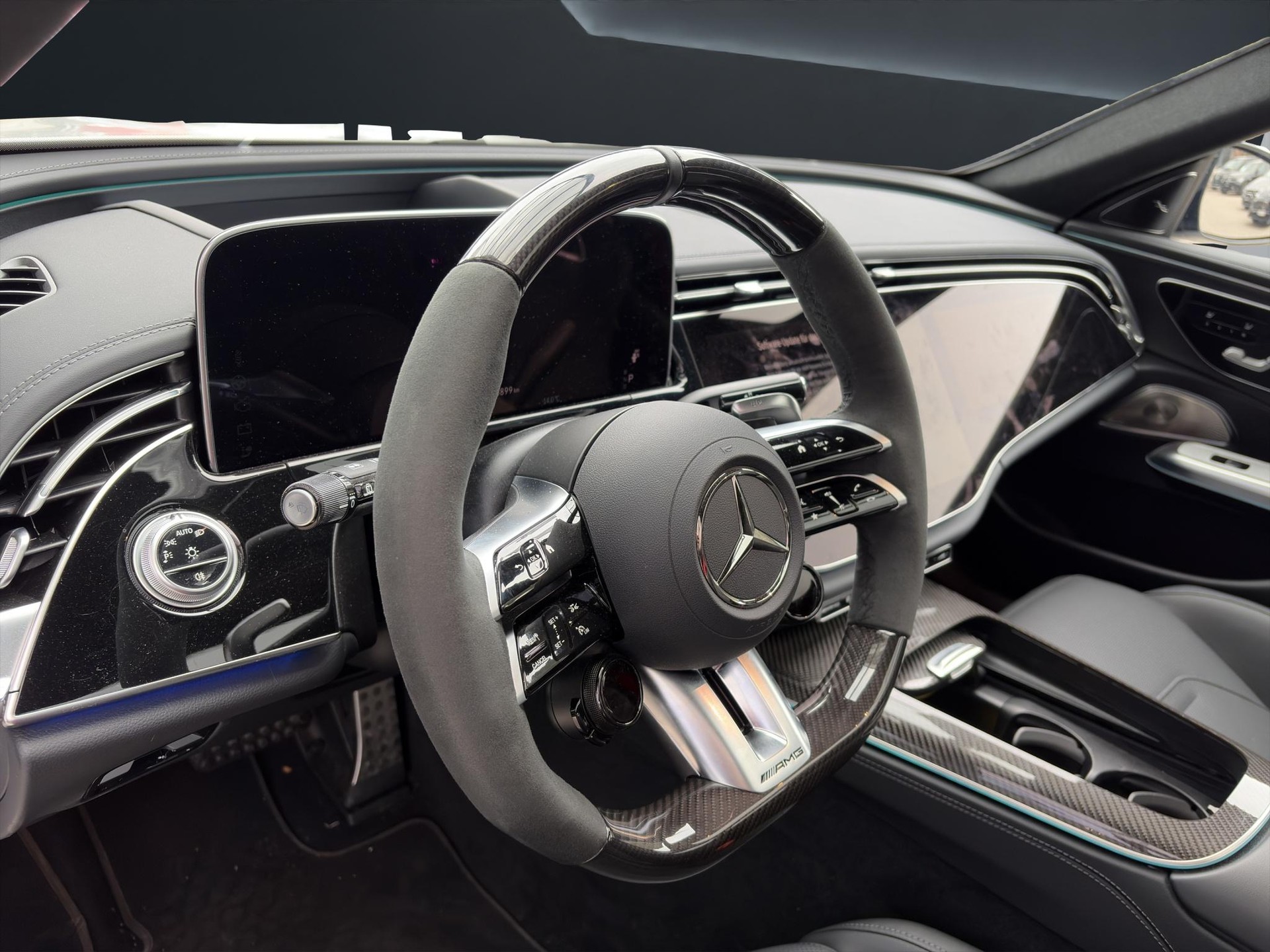 MERCEDES-BENZ E 53 Hybrid AMG 4matic+ Kombi-image-11