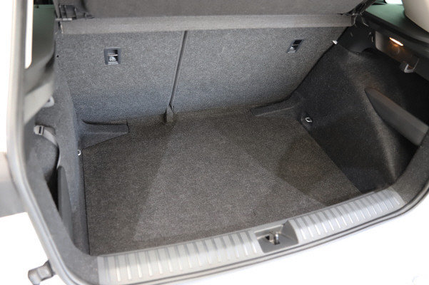 SKODA Kamiq 1.0 TSI Dynamic-image-11