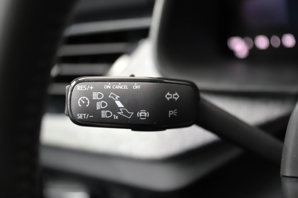 SKODA Kamiq 1.0 TSI Dynamic-image-13