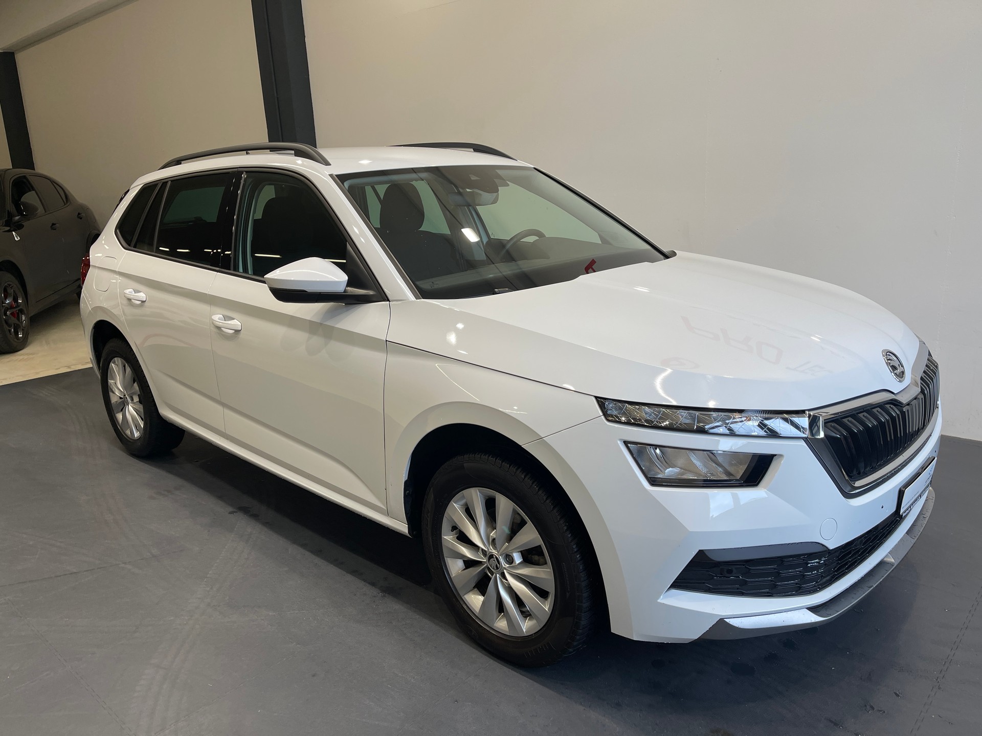 SKODA Kamiq 1.0 TSI Style DSG-showroom-element-2