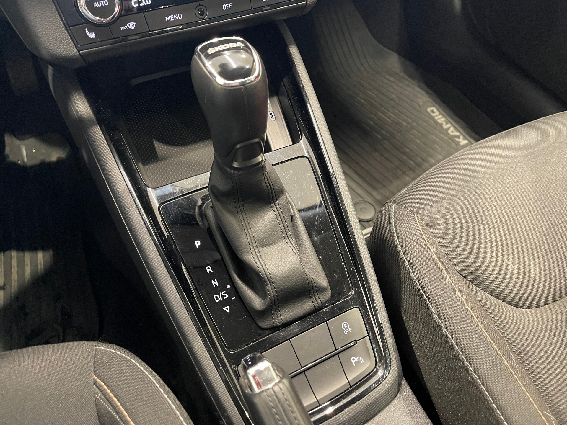 SKODA Kamiq 1.0 TSI Style DSG-image-19