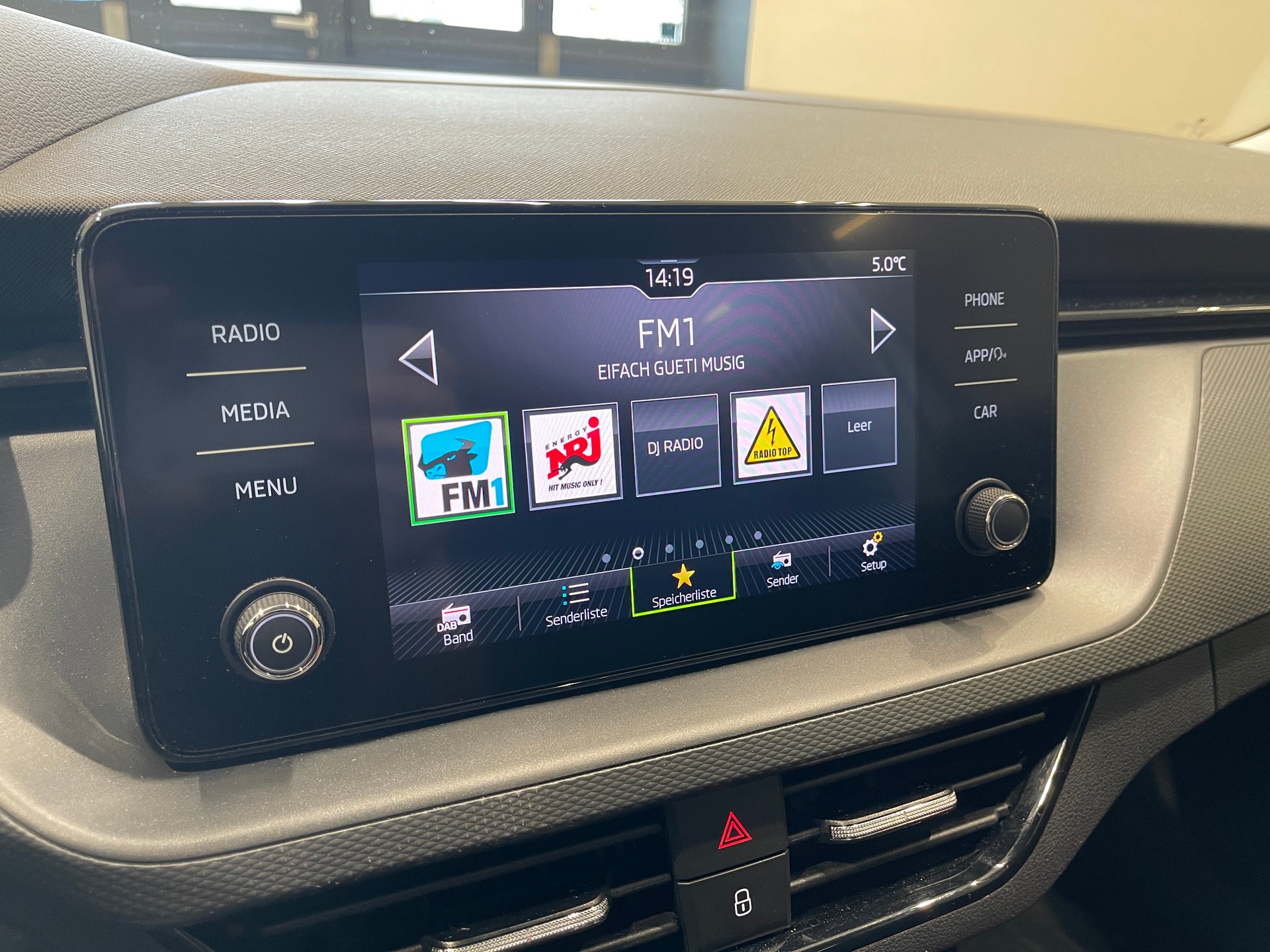 SKODA Kamiq 1.0 TSI Style DSG-image-17