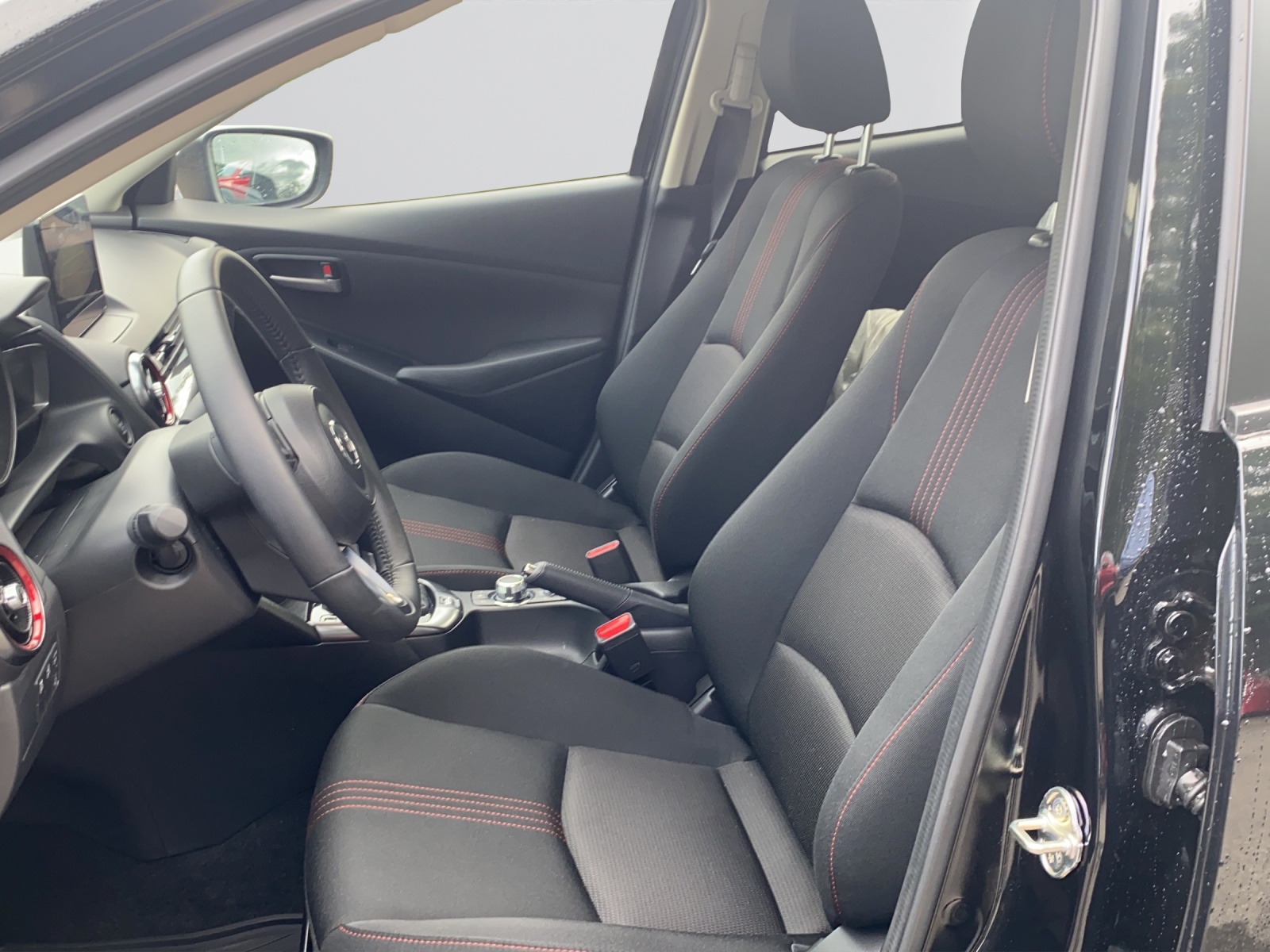 Image MAZDA 2 2 SKYACTIV-G 90 Homura Automat