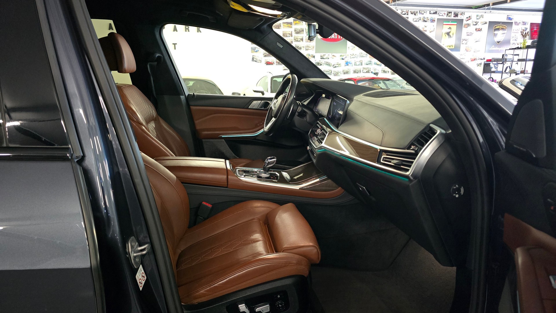 BMW X7 xDrive 40i Steptronic M Sport-image-23