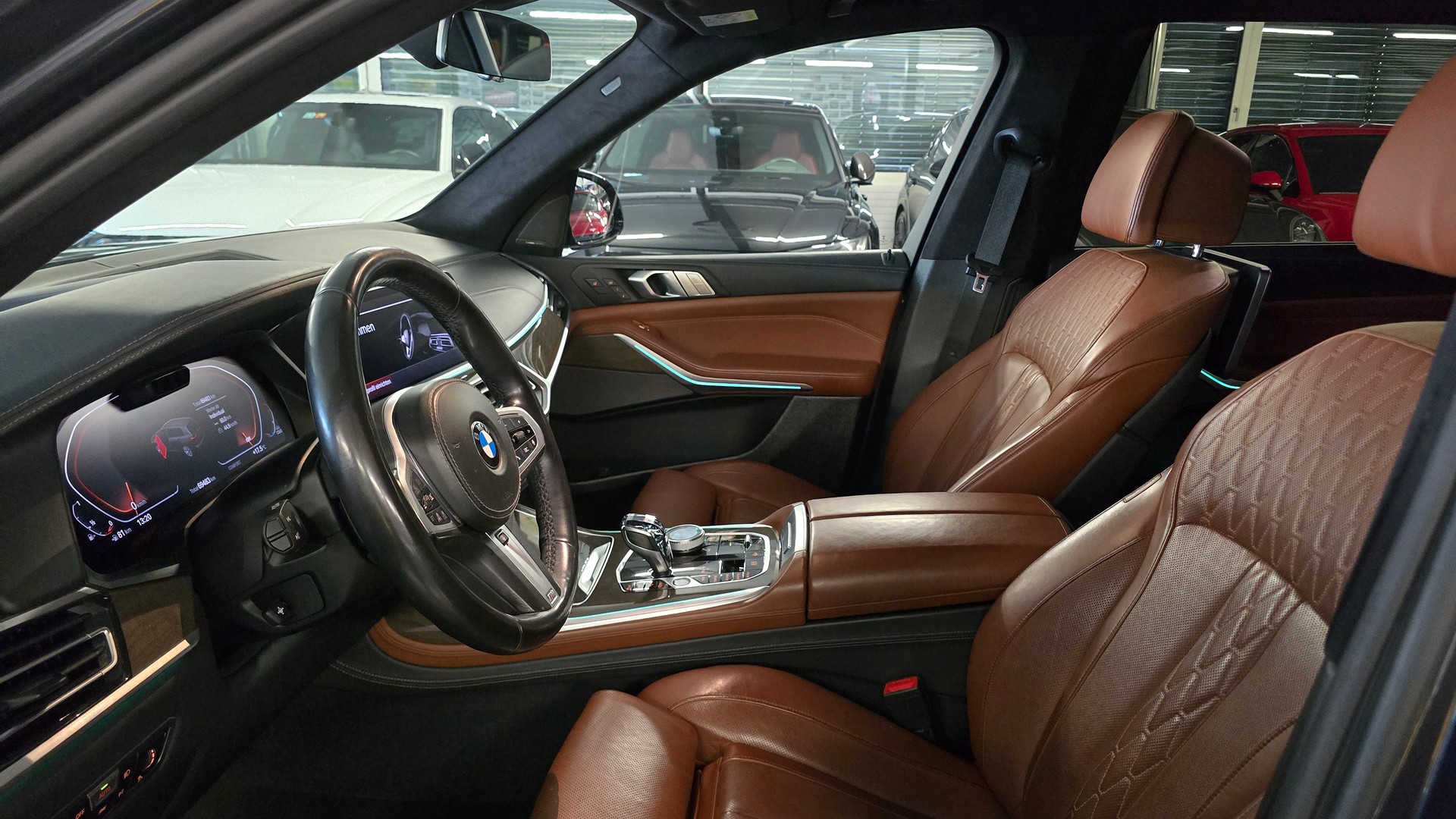 BMW X7 xDrive 40i Steptronic M Sport-image-16