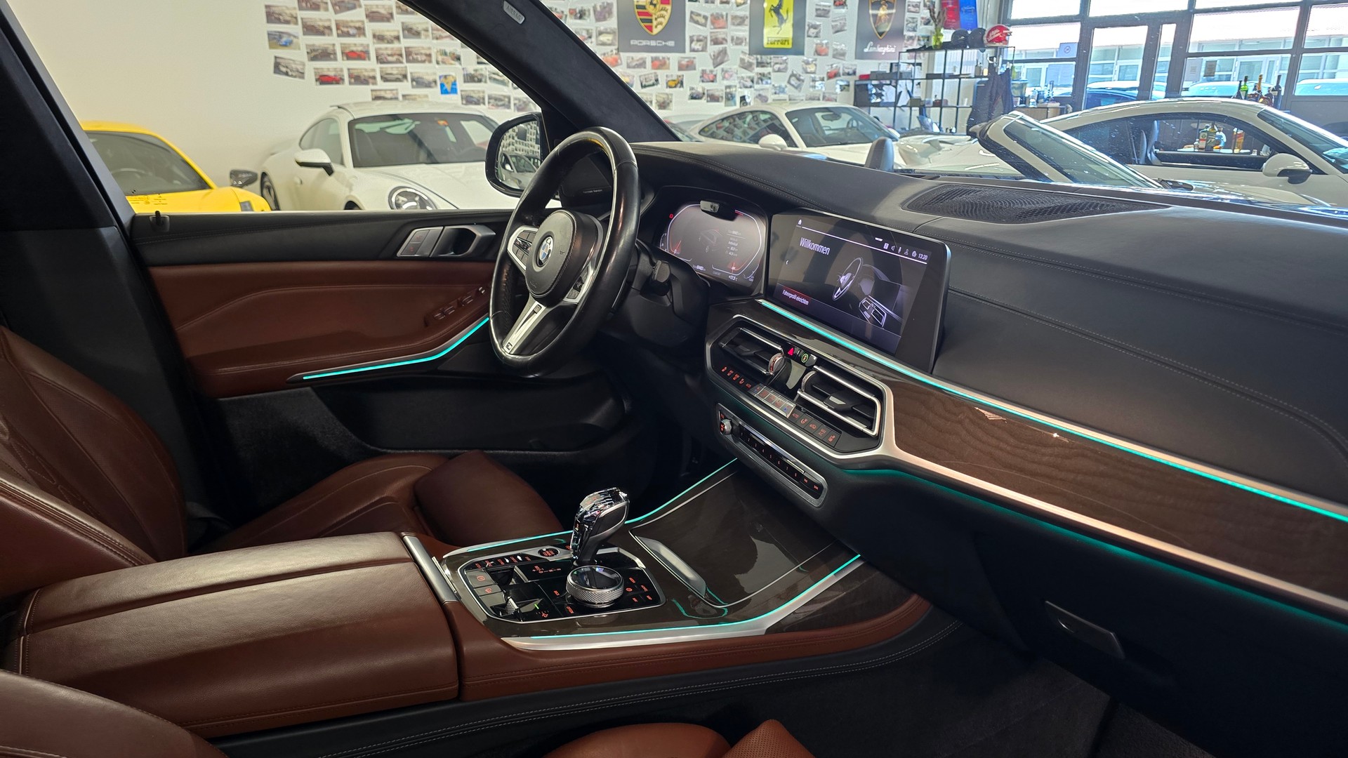 BMW X7 xDrive 40i Steptronic M Sport-image-19