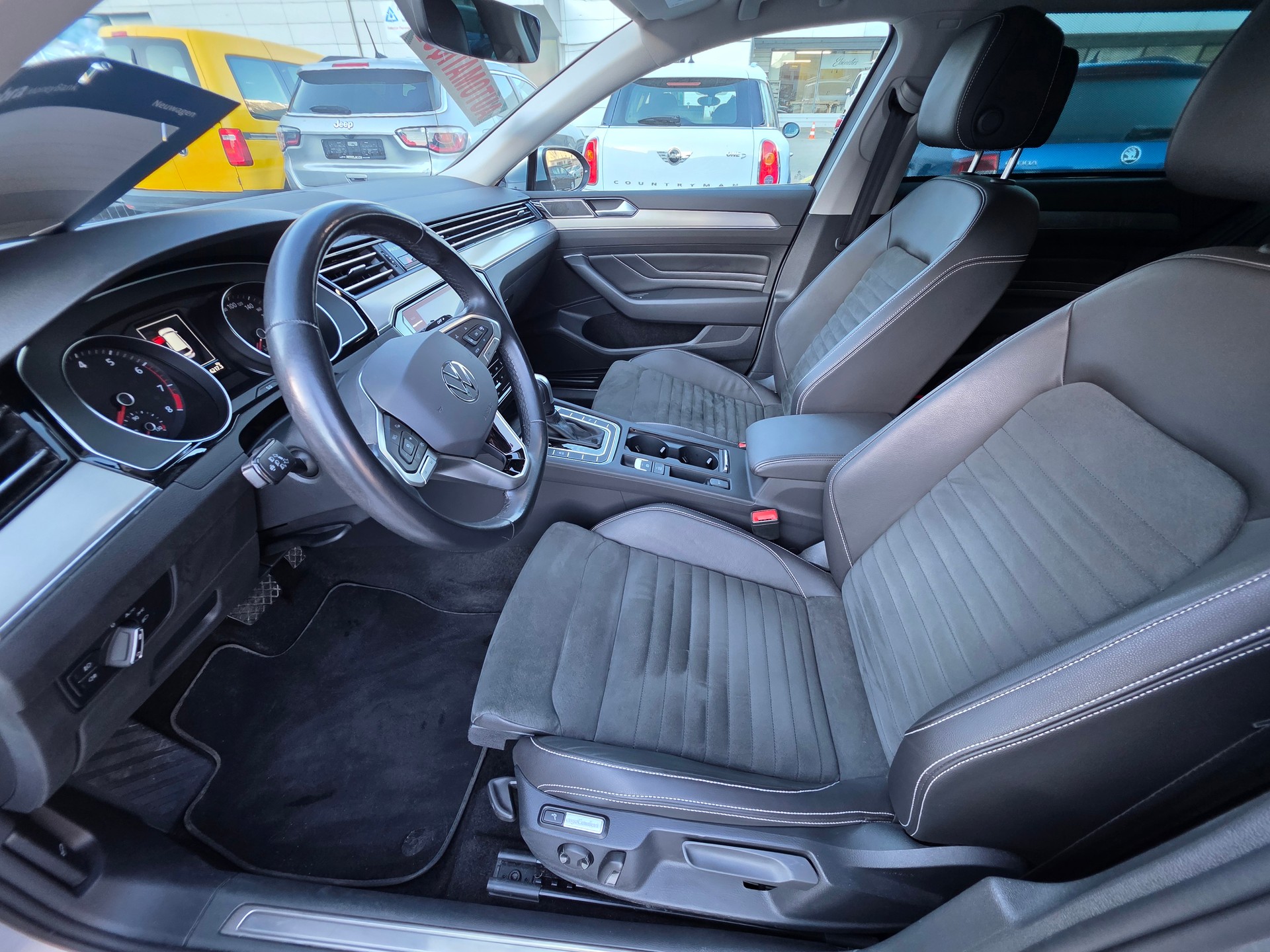 VW Passat Variant 1.5 TSI EVO Business DSG-image-7