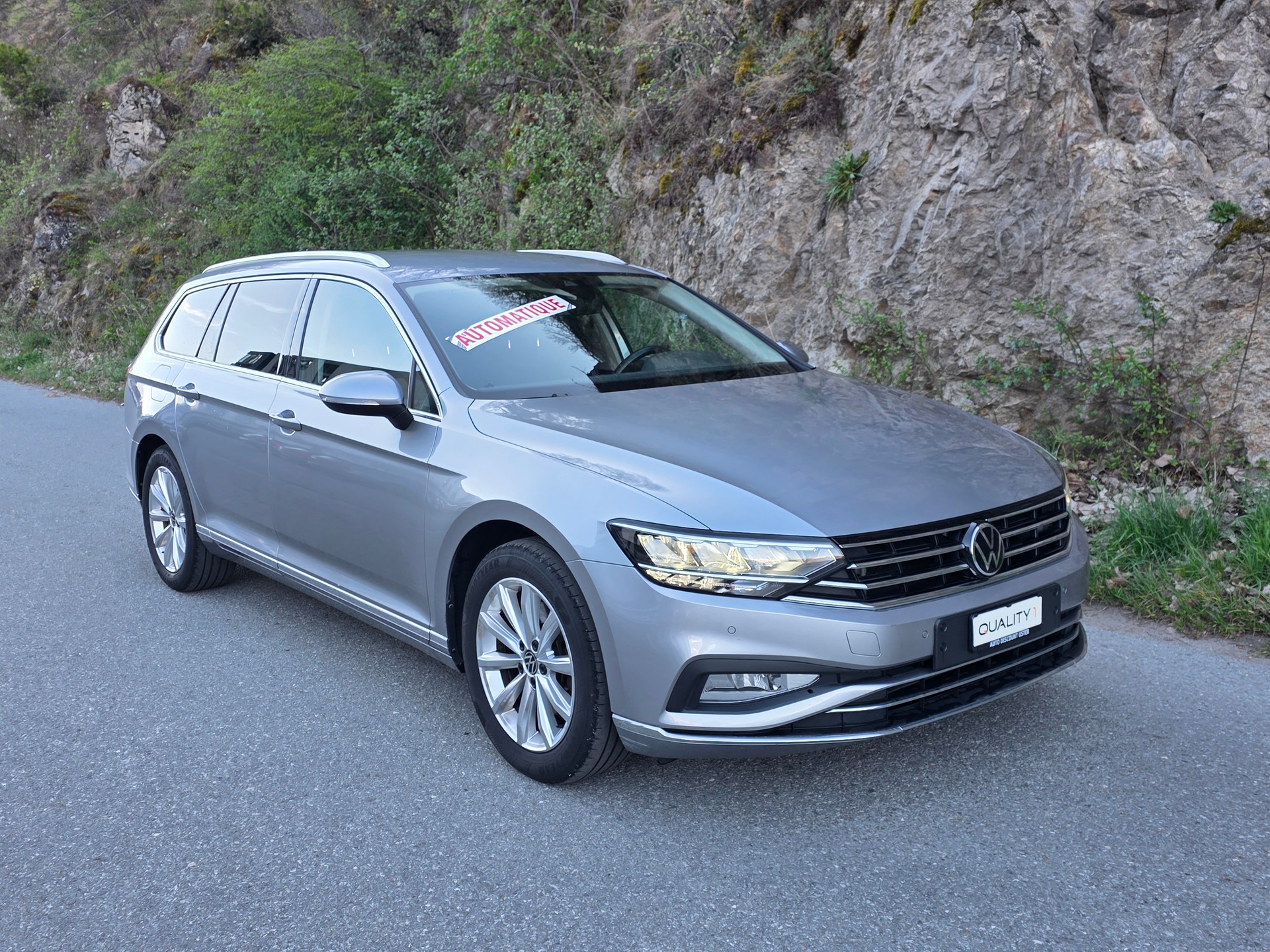 VW Passat Variant 1.5 TSI EVO Business DSG-image-5