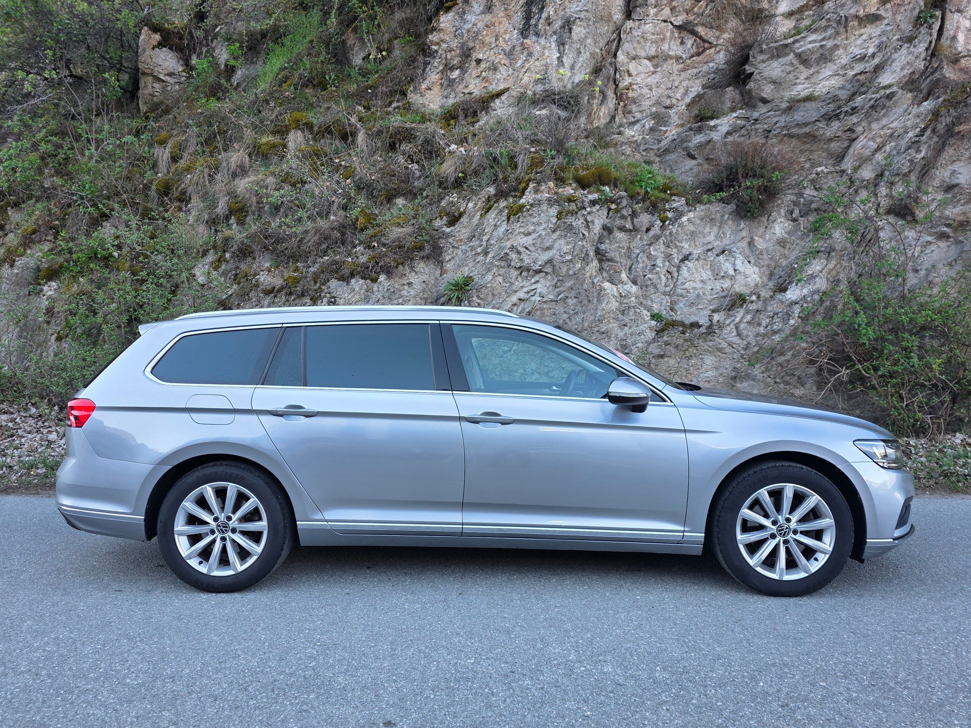 VW Passat Variant 1.5 TSI EVO Business DSG-image-4