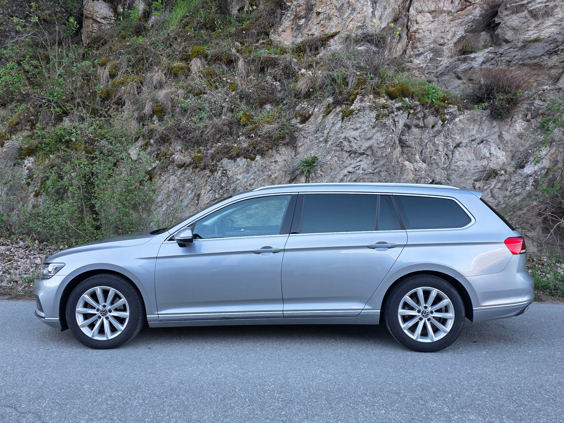 VW Passat Variant 1.5 TSI EVO Business DSG-image-1