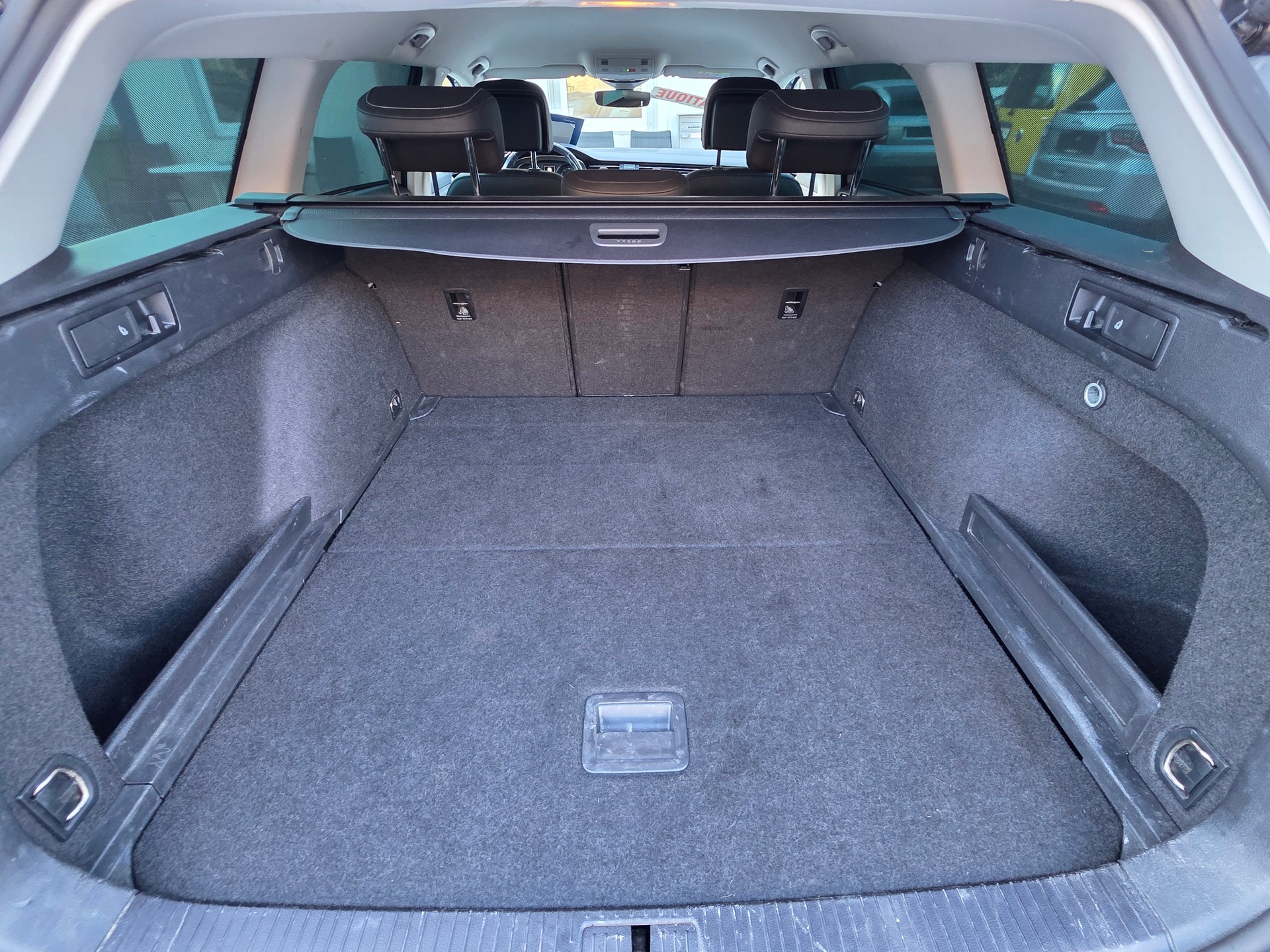 VW Passat Variant 1.5 TSI EVO Business DSG-image-13