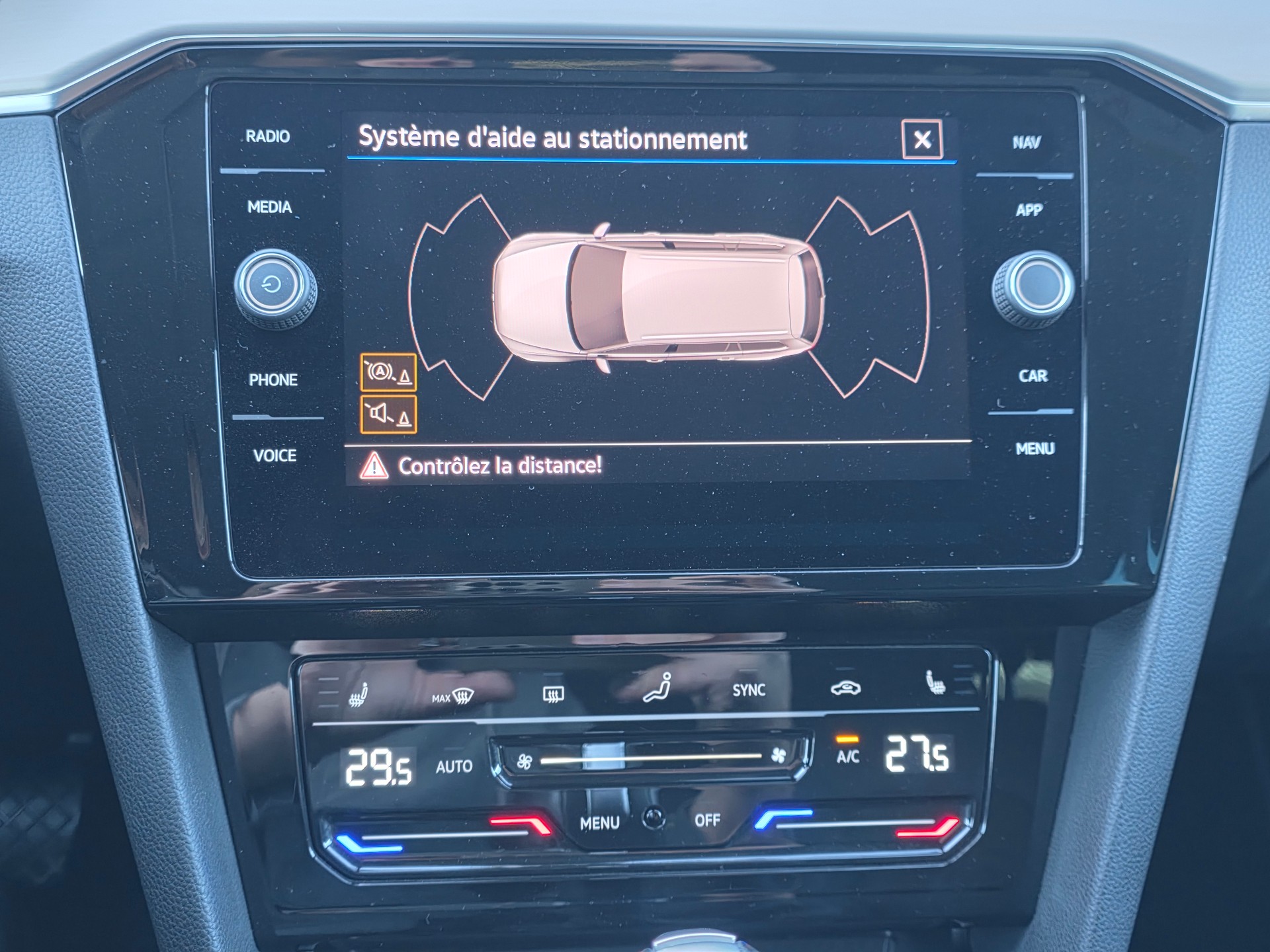 VW Passat Variant 1.5 TSI EVO Business DSG-image-11