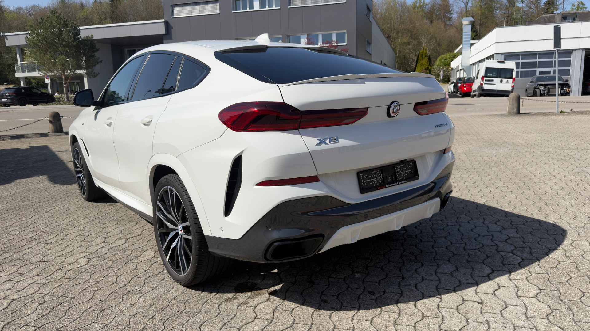 BMW X6 xDrive 48V 30d M Sport Steptronic-showroom-element-2