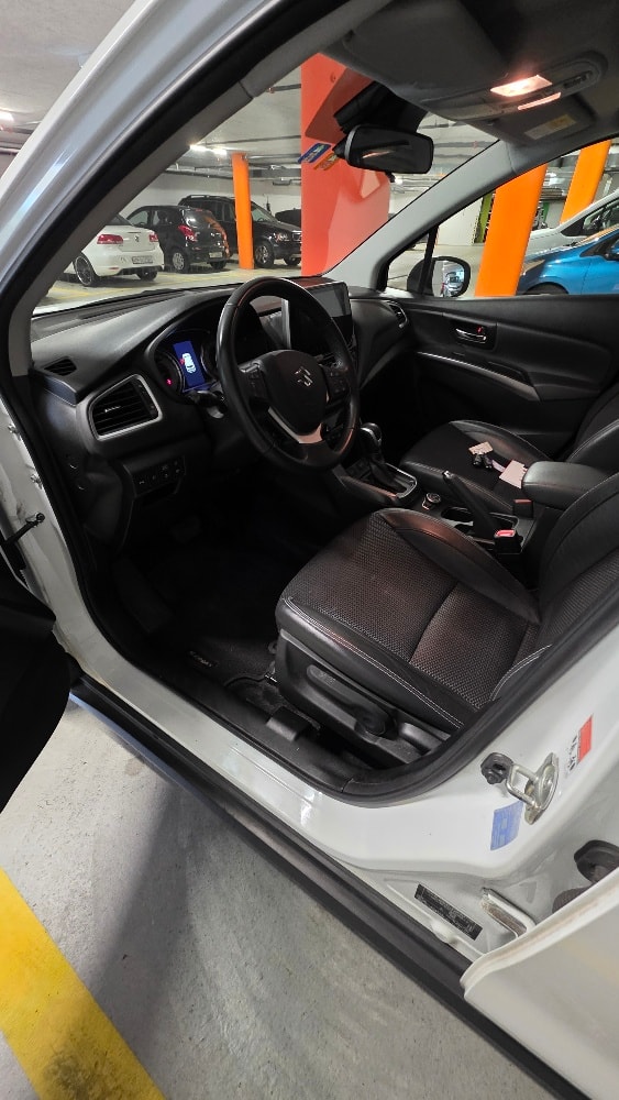 SUZUKI S-Cross 1.4 16V Compact Top MHD 4WD Automatic-image-4