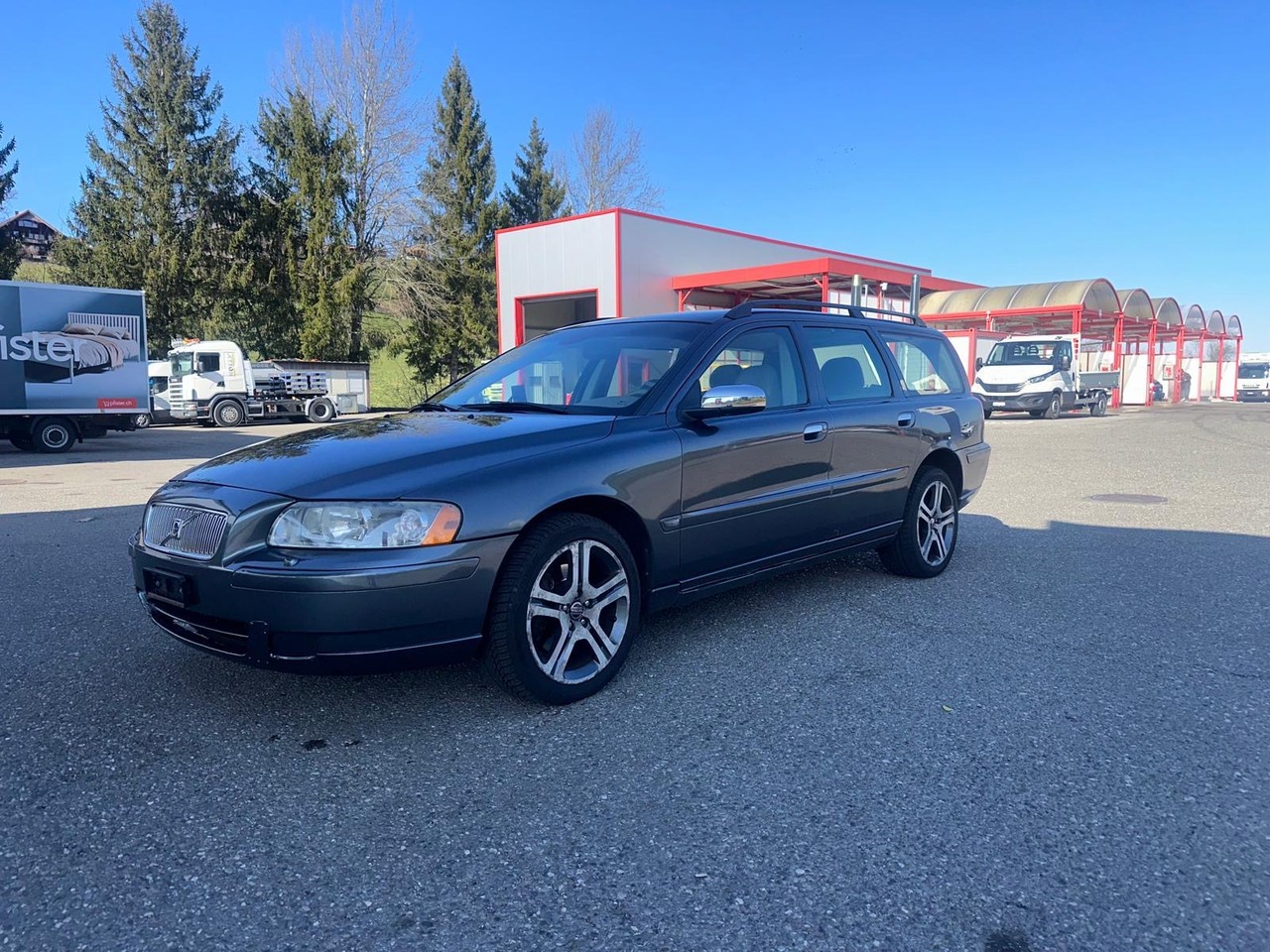 VOLVO V70 2.5T AWD Momentum Kaufen