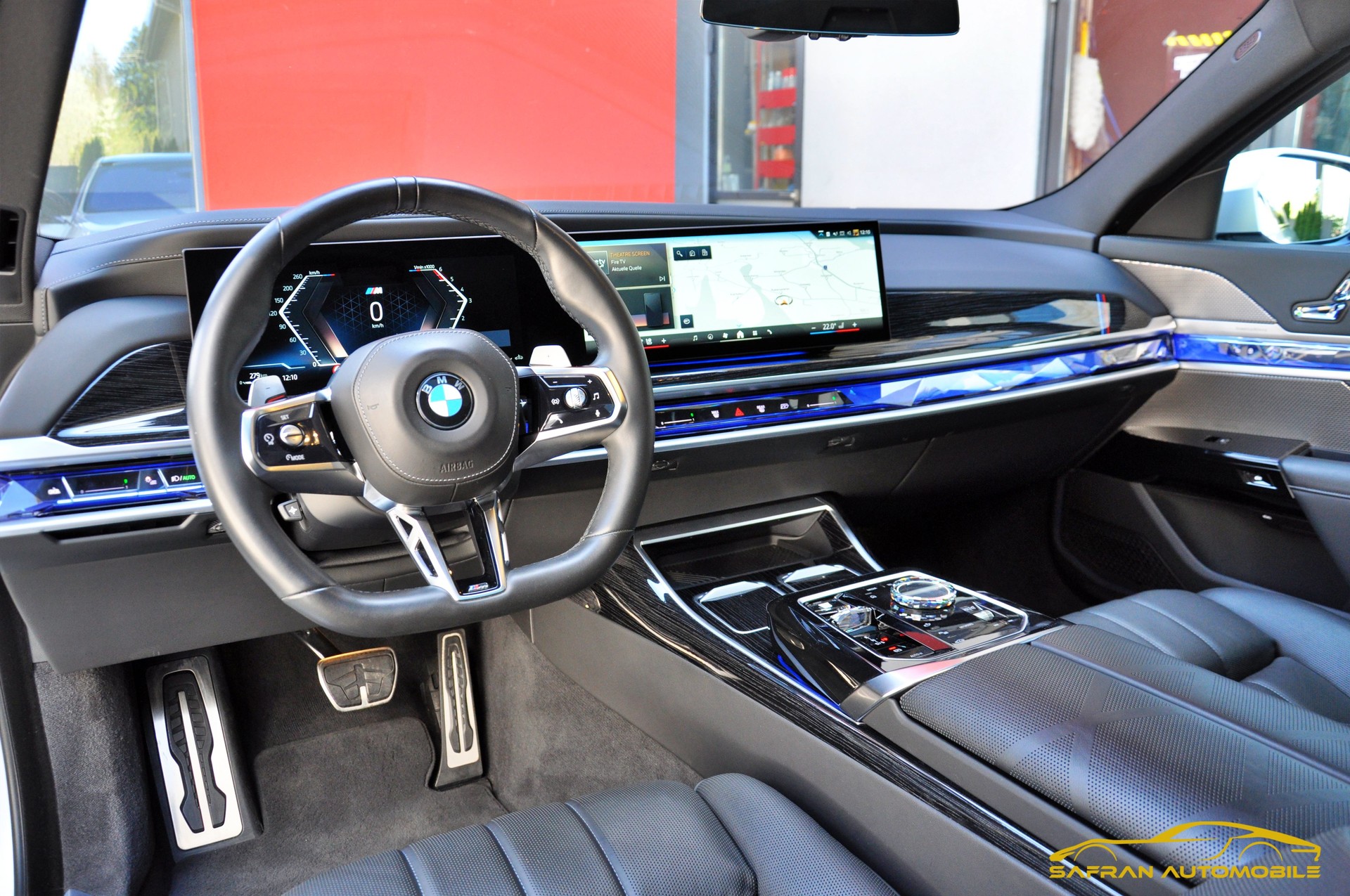 BMW 740d xDrive 48V M Sport Pro Steptronic-image-7