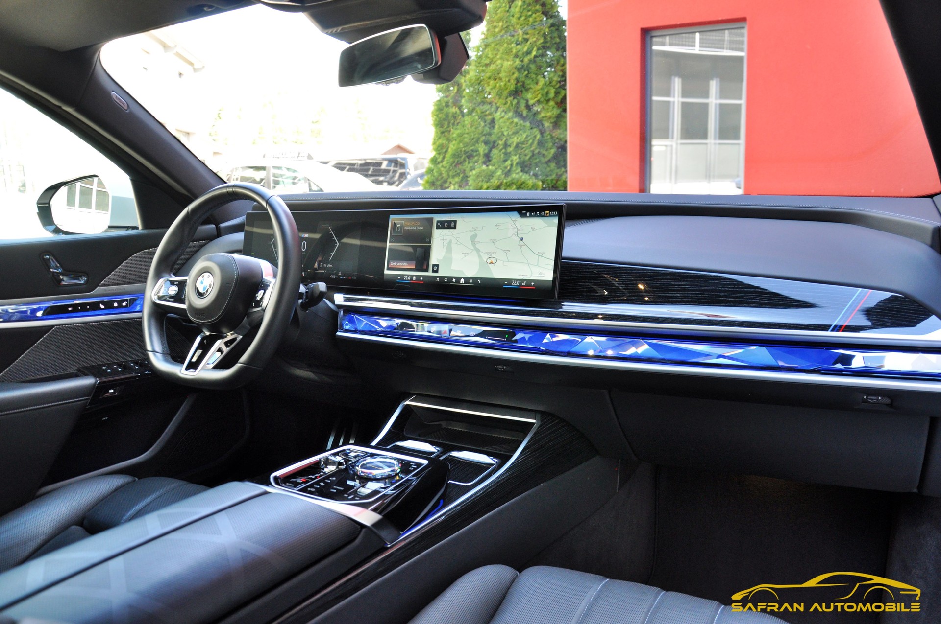 BMW 740d xDrive 48V M Sport Pro Steptronic-image-10