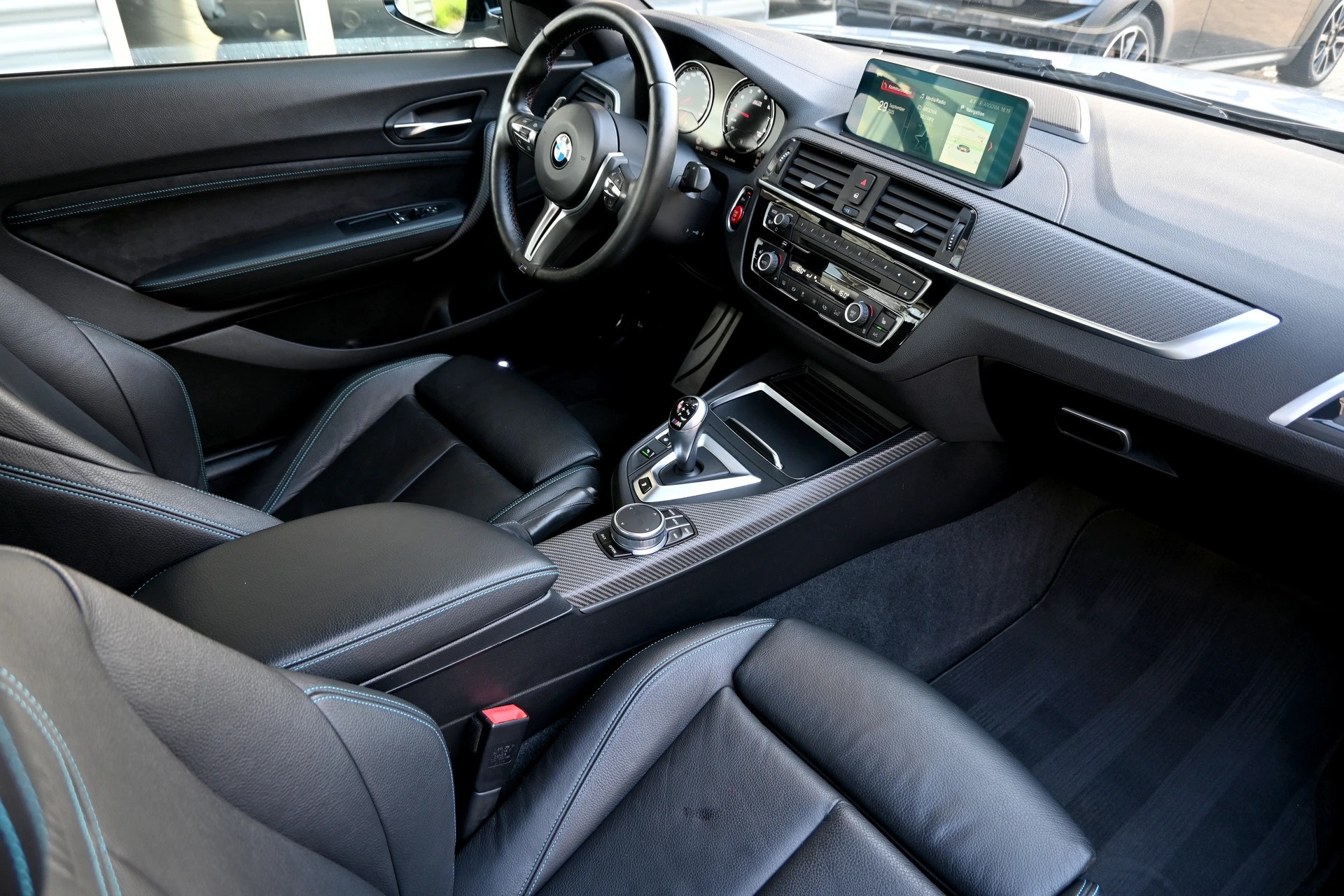 BMW M2 Competition Drivelogic 410PS (CH Auto)-image-12