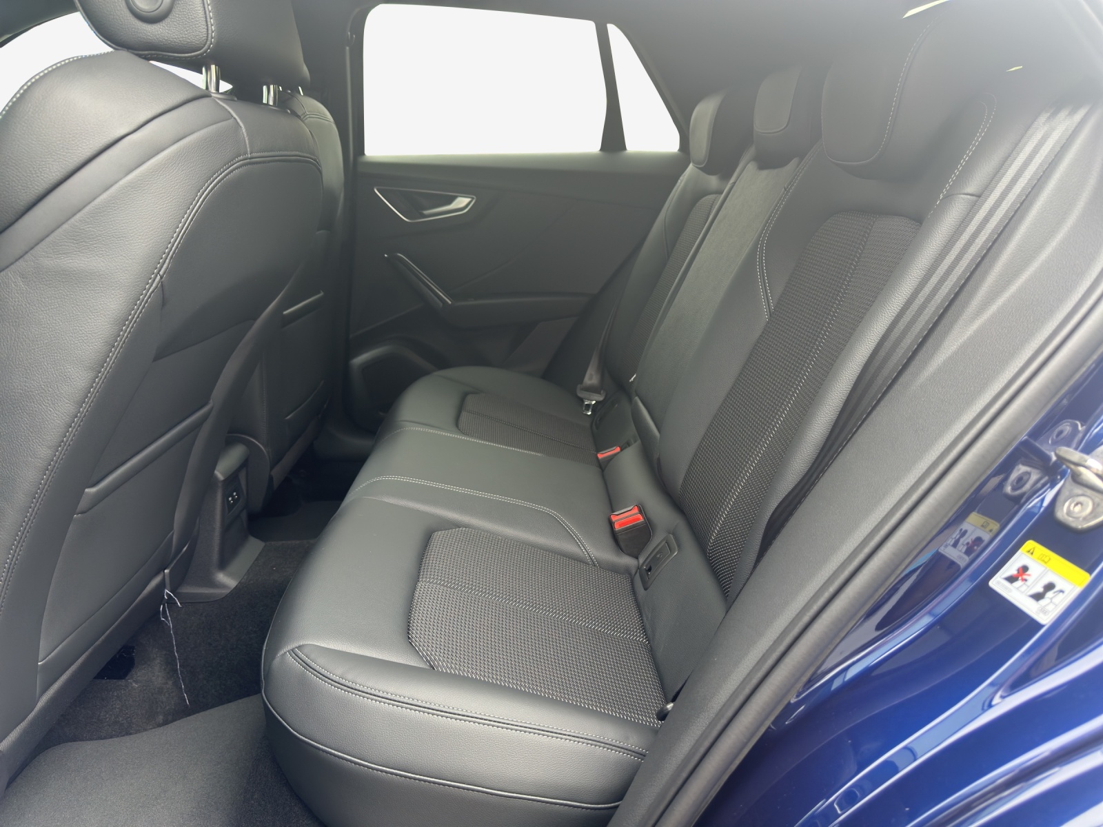 AUDI Q2 40 TFSI advanced quattro S-tronic-image-11
