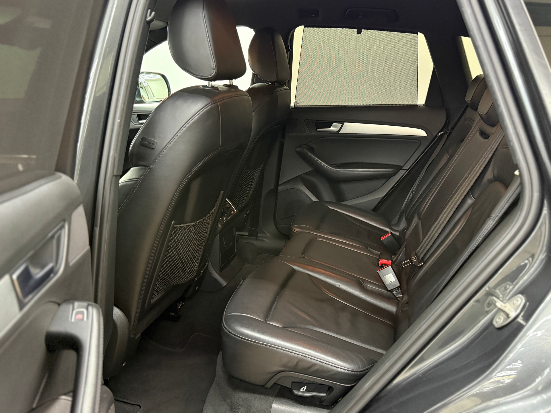 AUDI Q5 2.0 TFSI S-Line quattro tiptronic-image-22