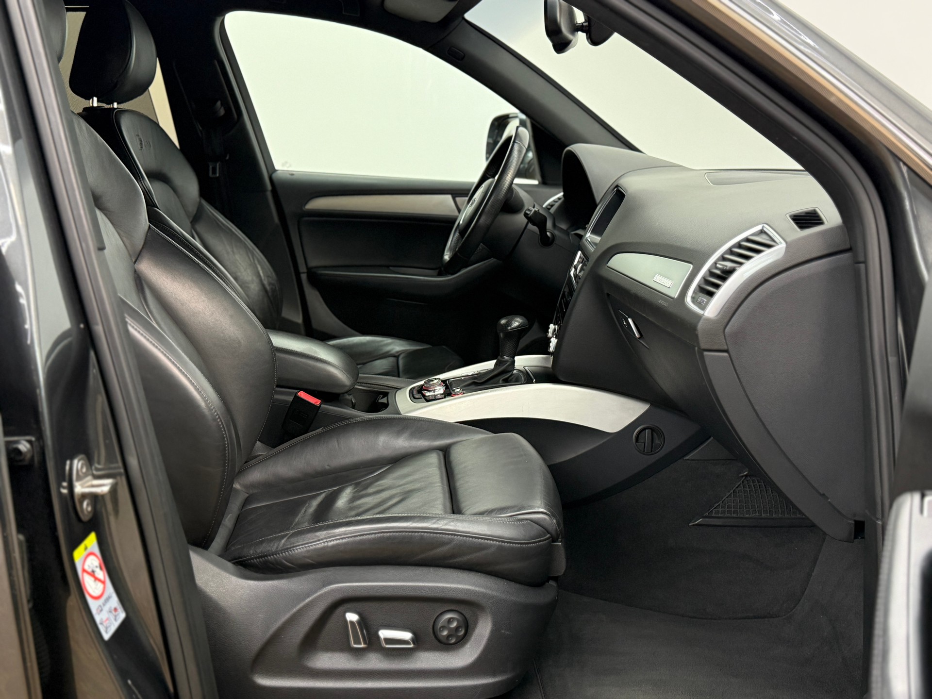 AUDI Q5 2.0 TFSI S-Line quattro tiptronic-image-20