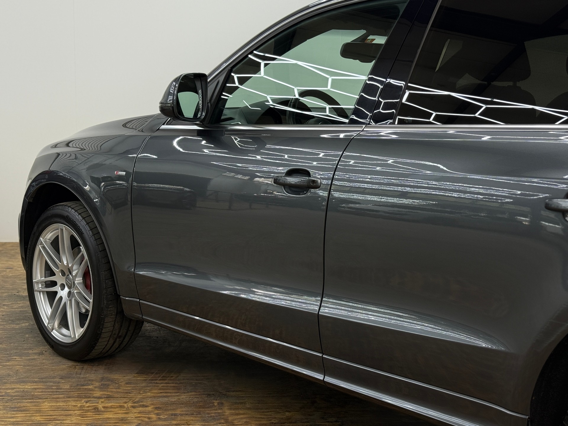 AUDI Q5 2.0 TFSI S-Line quattro tiptronic-image-8