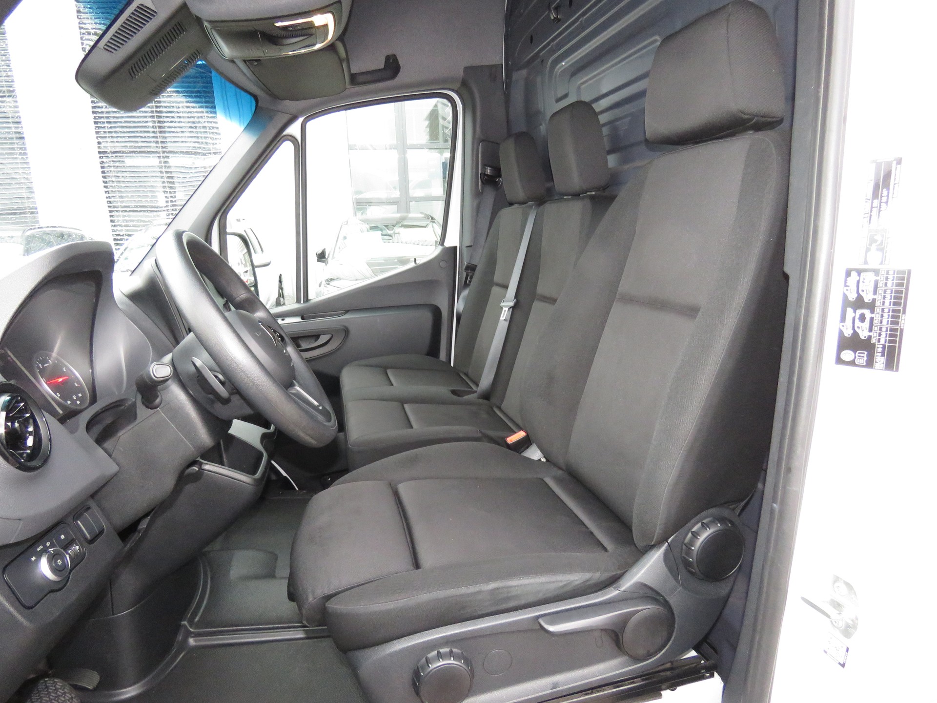MERCEDES-BENZ Sprinter 315 CDI Lang 9G-TRONIC-image-7