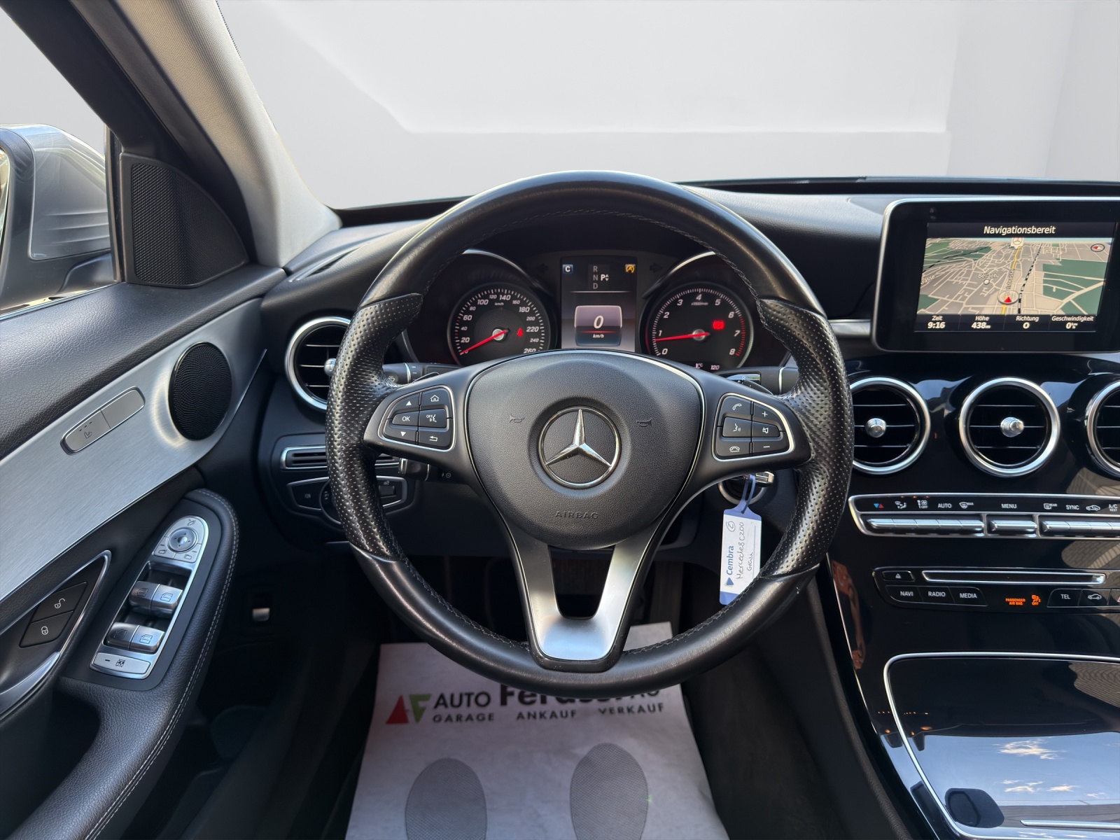 MERCEDES-BENZ C 200 Avantgarde 4Matic 7G-Tronic-image-22