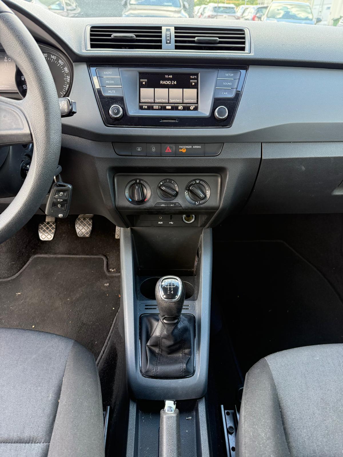 SKODA Fabia 1.2 TSI Ambition-image-12