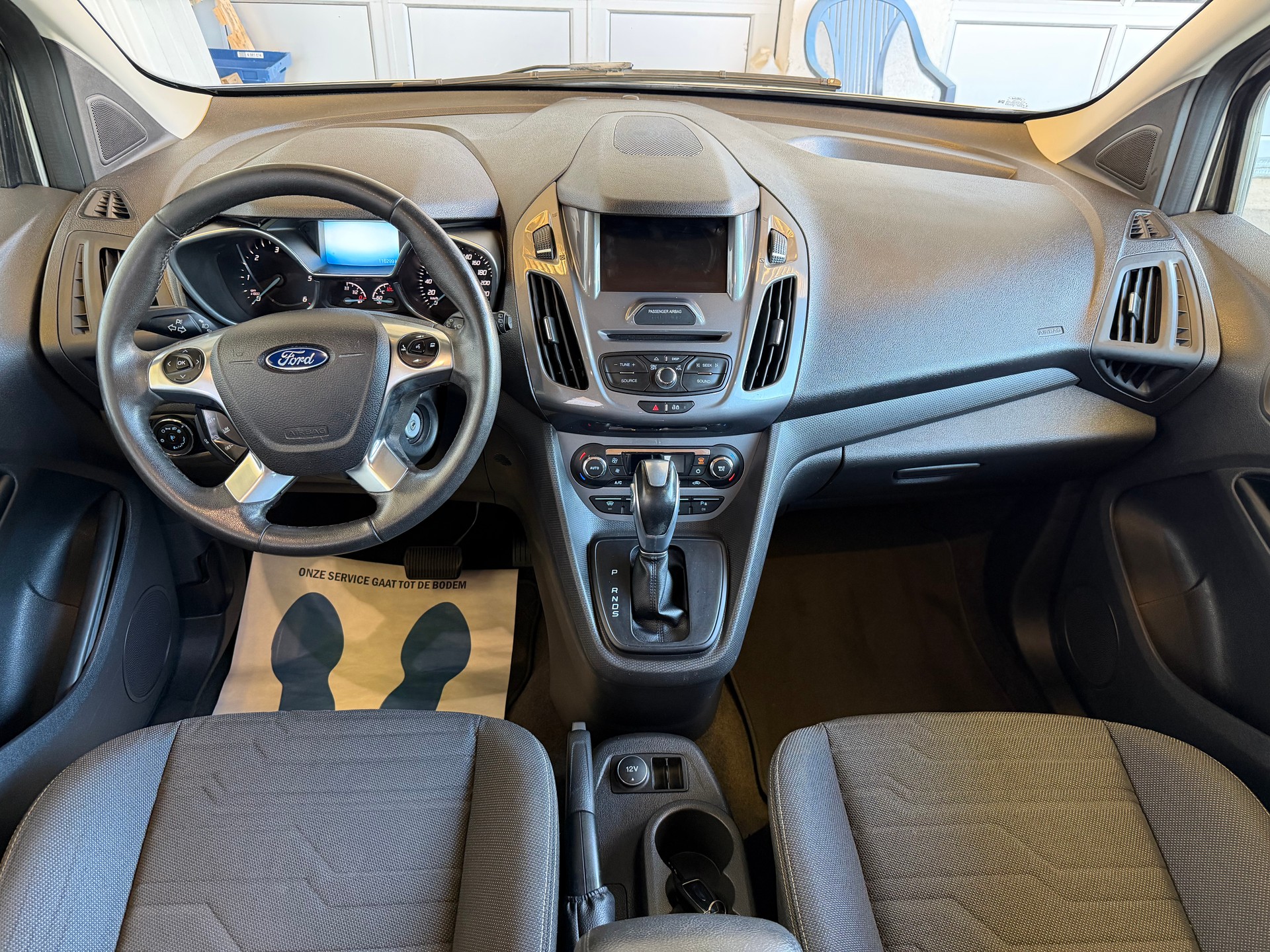 FORD Grand Tourneo Connect 1.5 TDCi Titanium Powershift-image-8