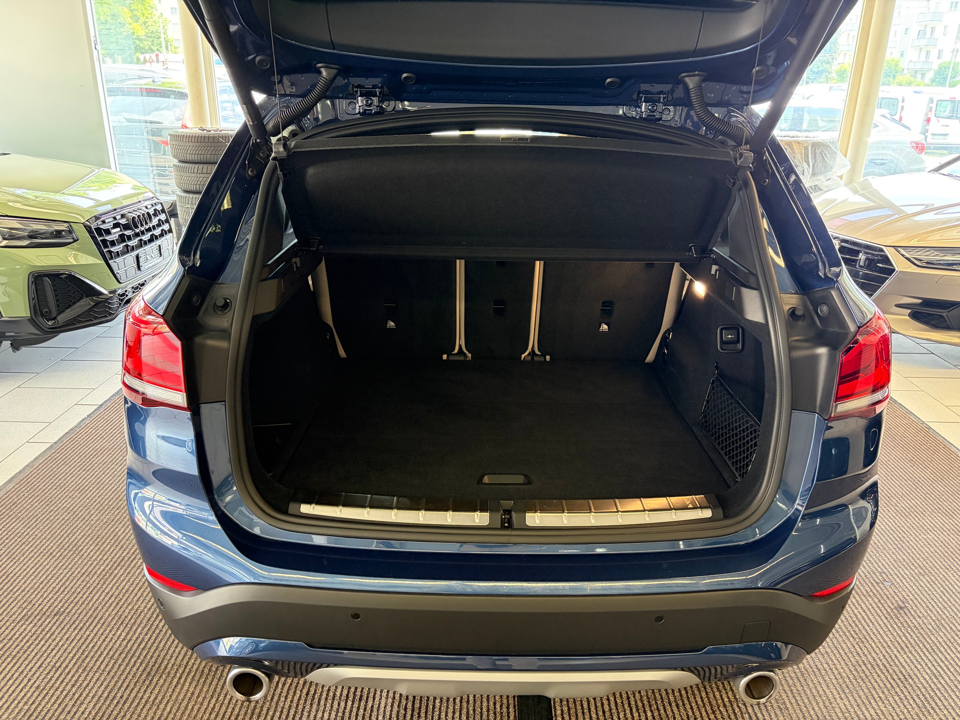 BMW X1 xDrive 20d xLine | CH | Gratis Service | Navi Plus | LED | PANORAMA | Leder Oyster | TOP AUSSTATTUNG | AHK |-image-24