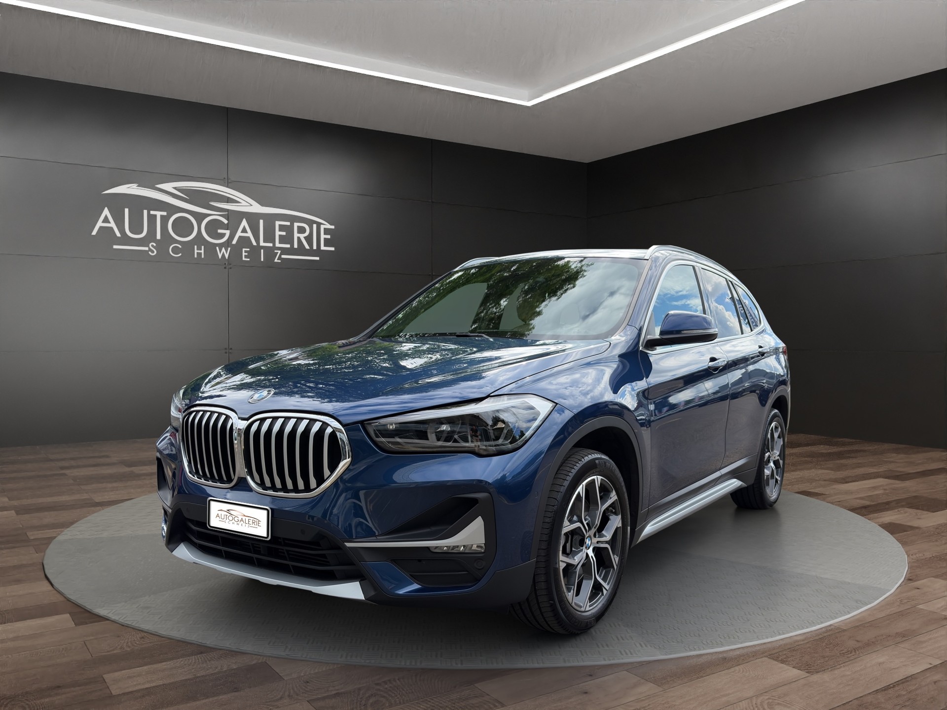 BMW X1 xDrive 20d xLine | CH | Gratis Service | Navi Plus | LED | PANORAMA | Leder Oyster | TOP AUSSTATTUNG | AHK |