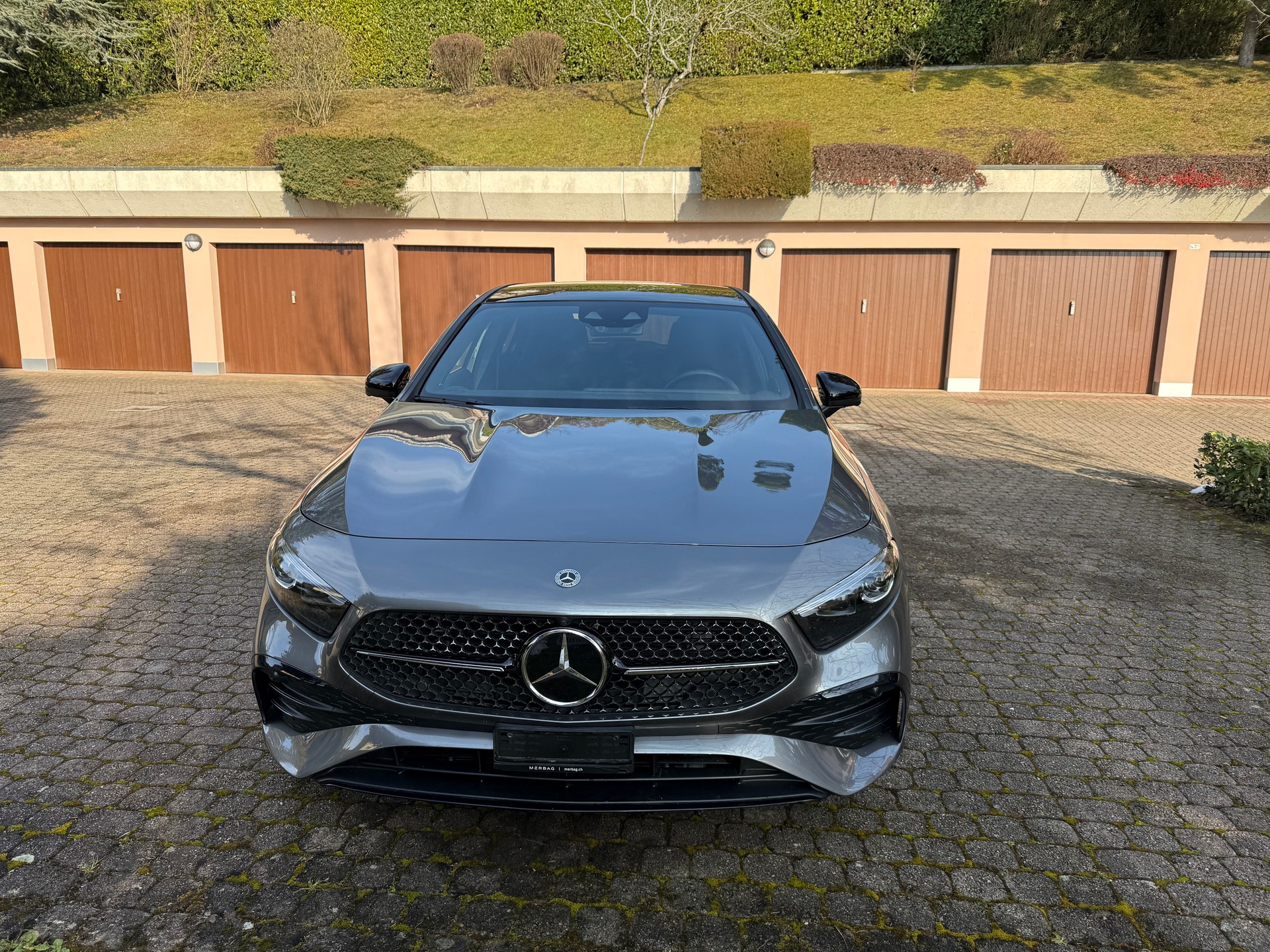 MERCEDES-BENZ A 180-image-0