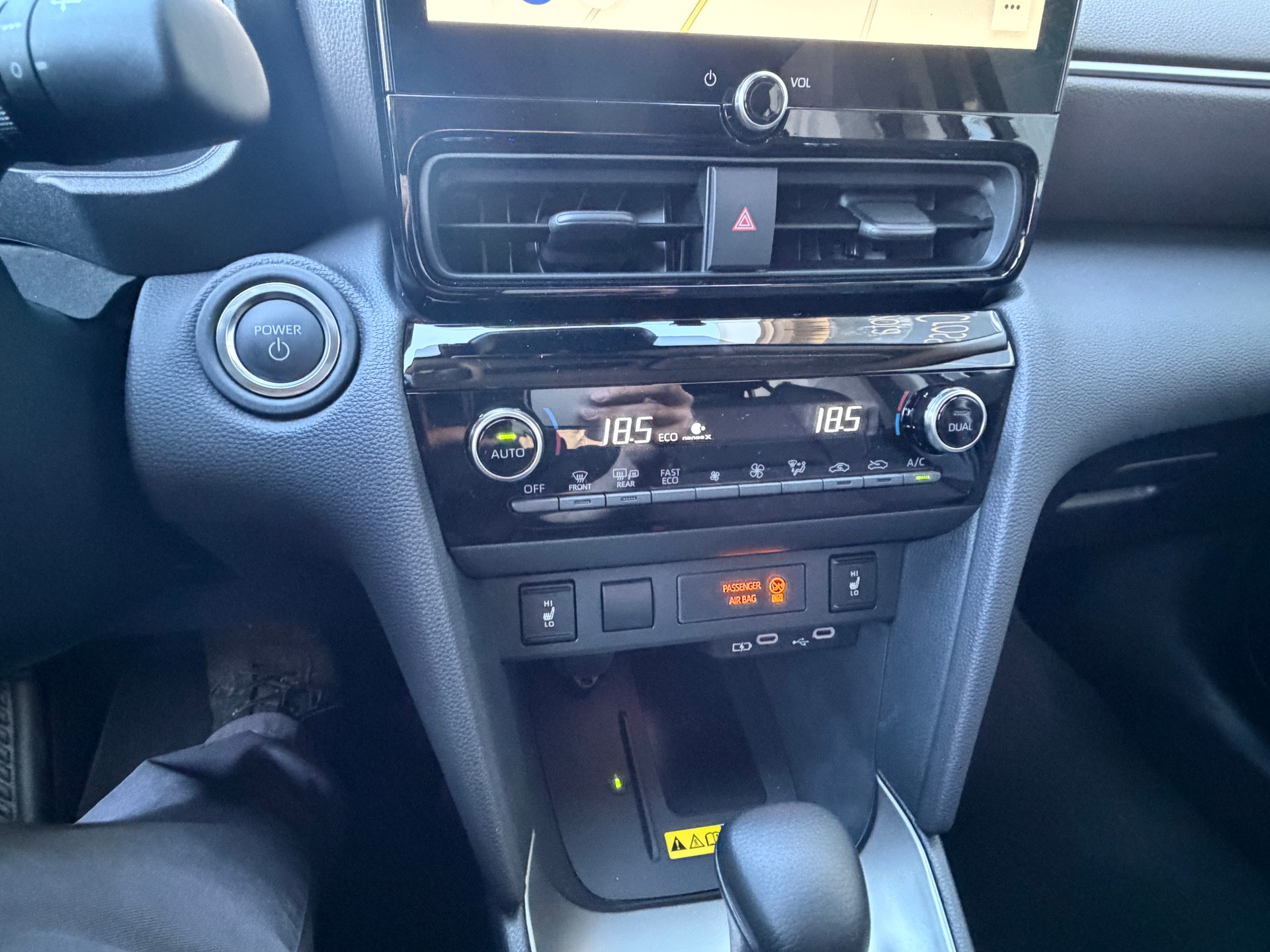 TOYOTA Yaris Cross 1.5 Premium FWD-image-15