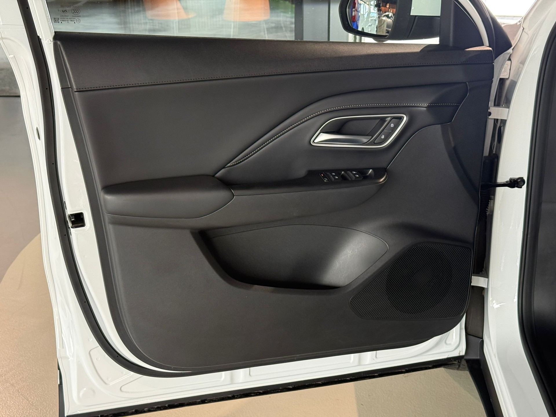 MG ZS 1.5 HEV Luxury-image-21