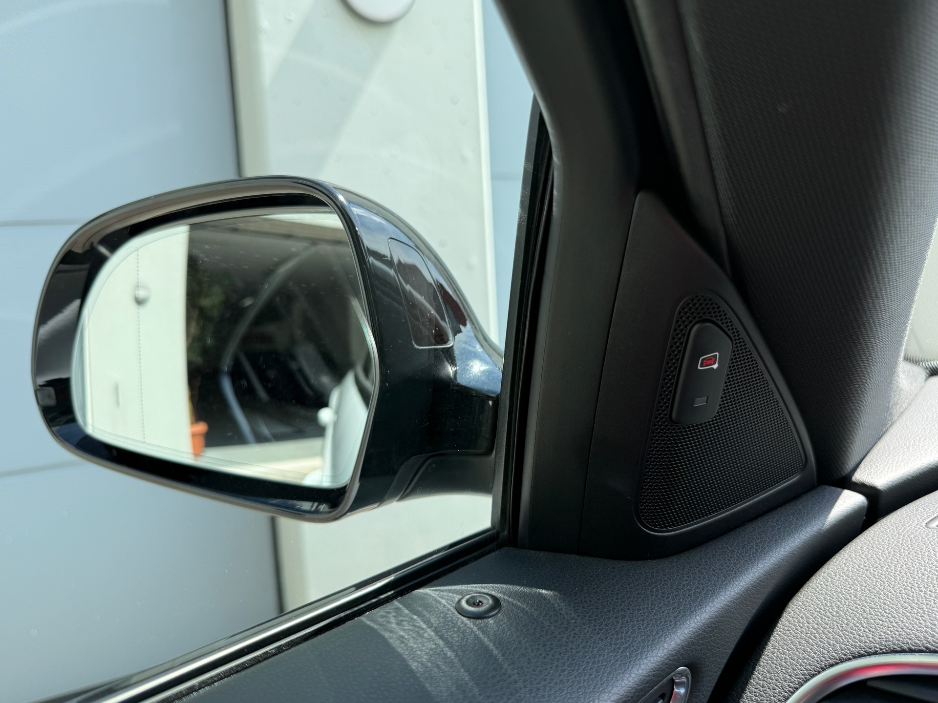 AUDI Q3 2.0 TDI sport quattro S line mit Panoramadach-image-13